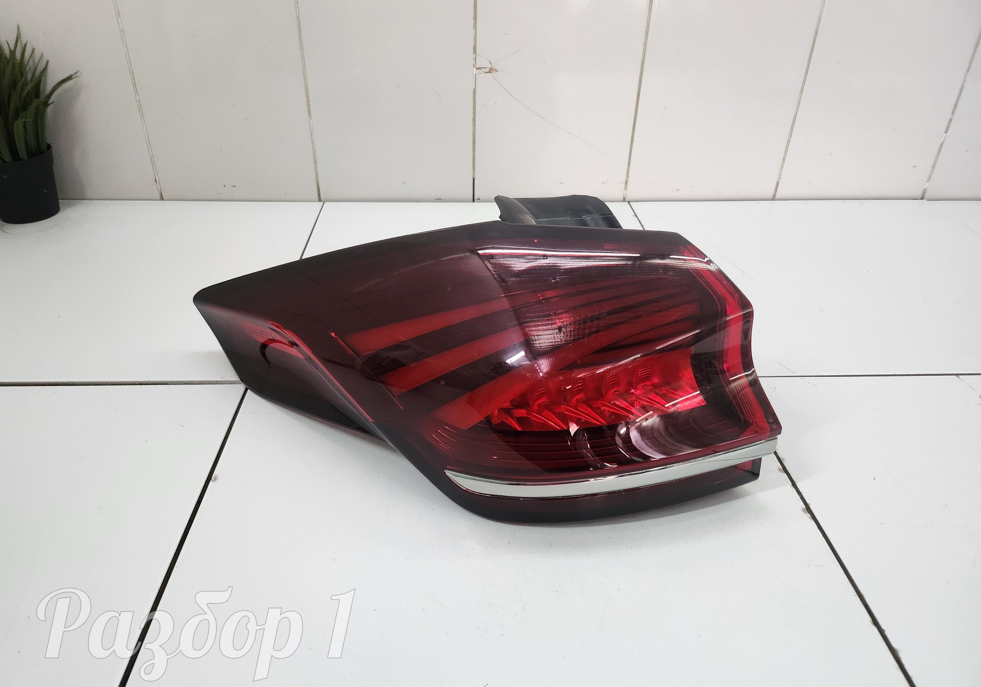 7057524100 Фонарь заднего крыла левый оригинал для Geely Atlas Pro (с 2021)