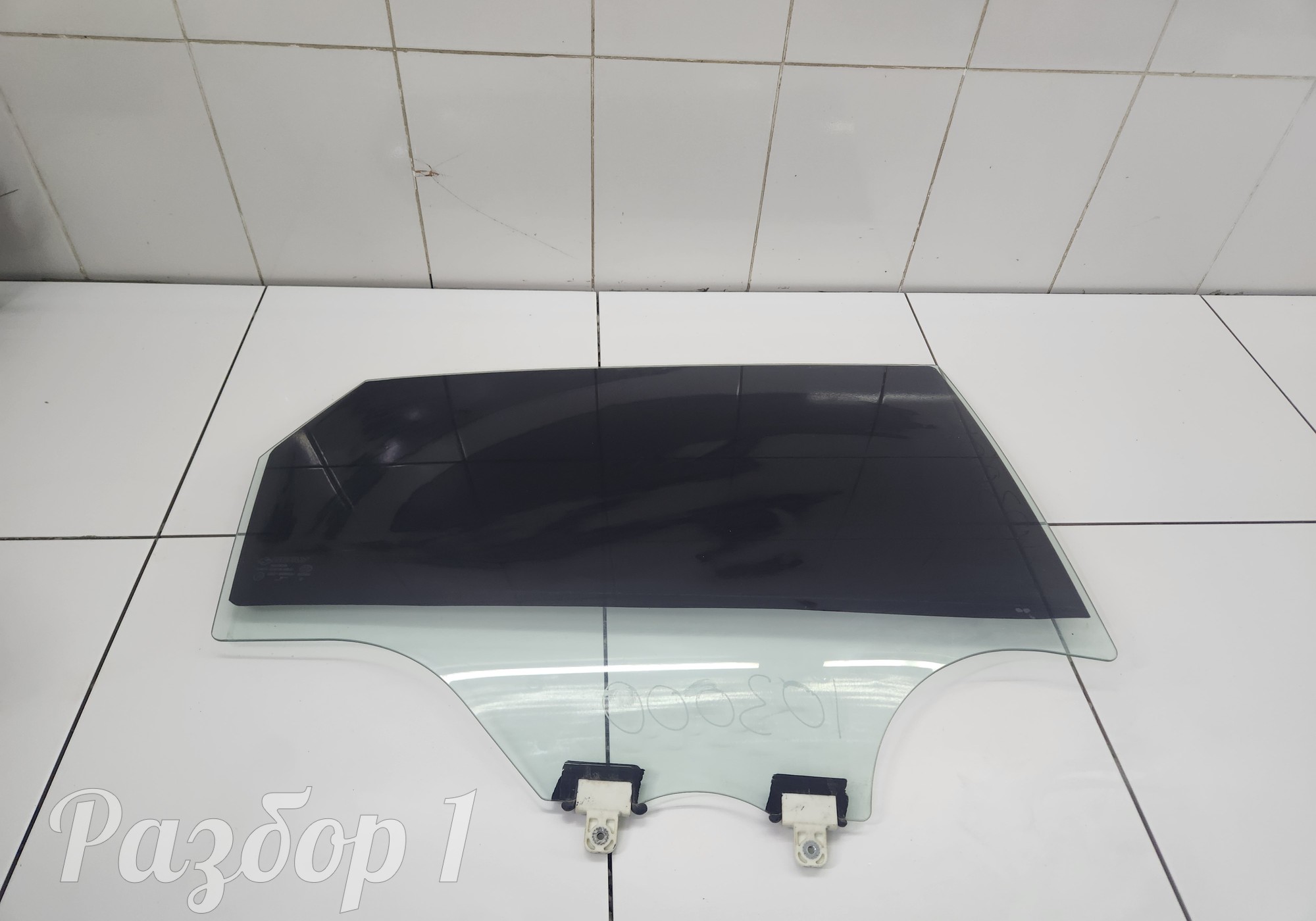 Стекло двери заднее правое для Geely Emgrand (SS11) (с 2021)