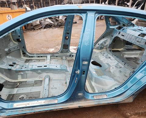 Порог с центральной стойкой левый для Geely Emgrand (SS11) (с 2021)