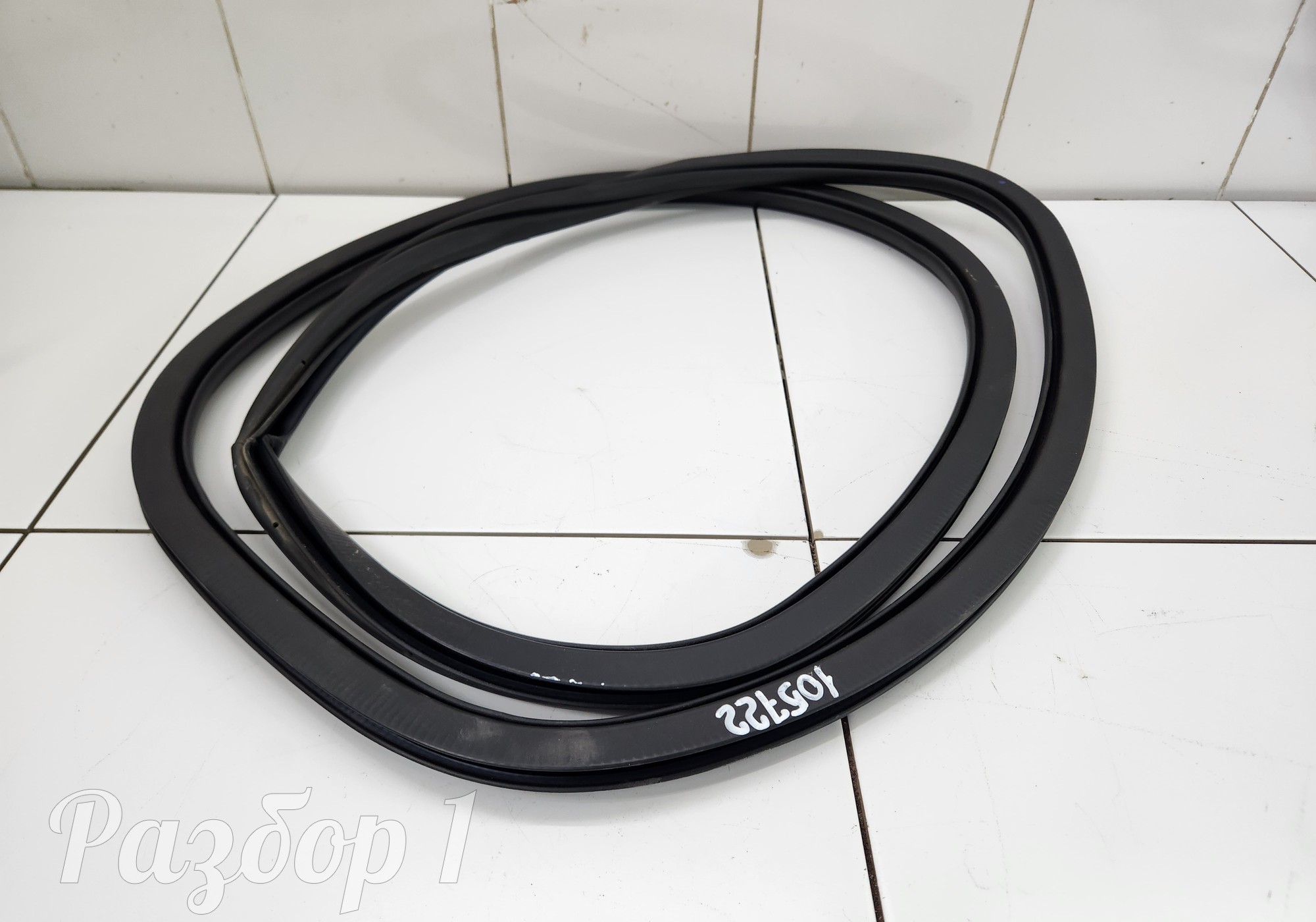 Уплотнитель проема задней правой двери для Faw Bestune B70 (с 2020)