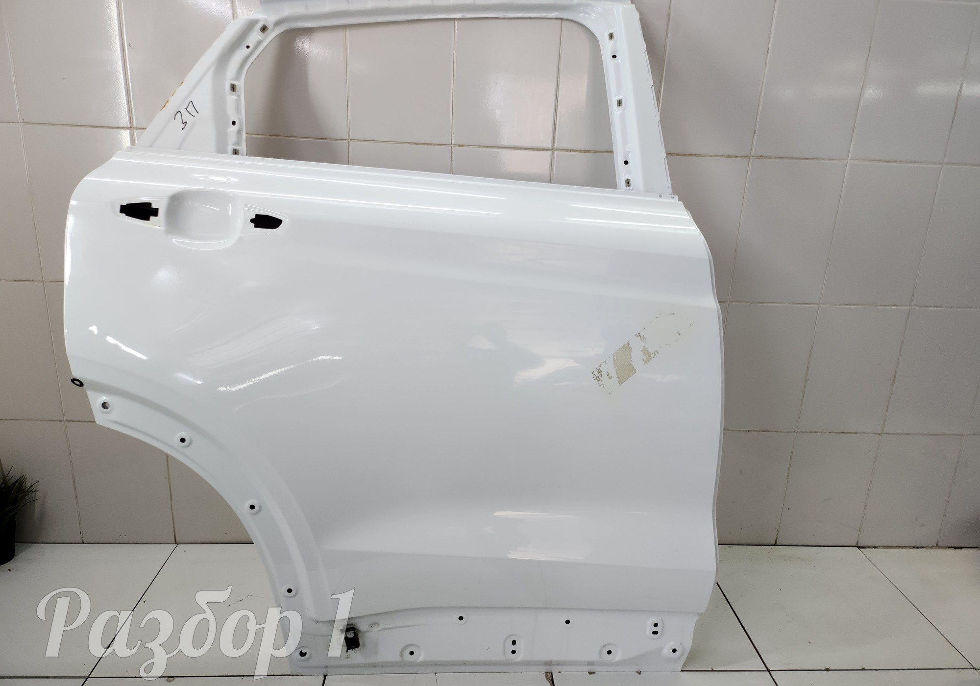 5081048000C15 Дверь задняя правая отличная для Geely Tugella (с 2019)