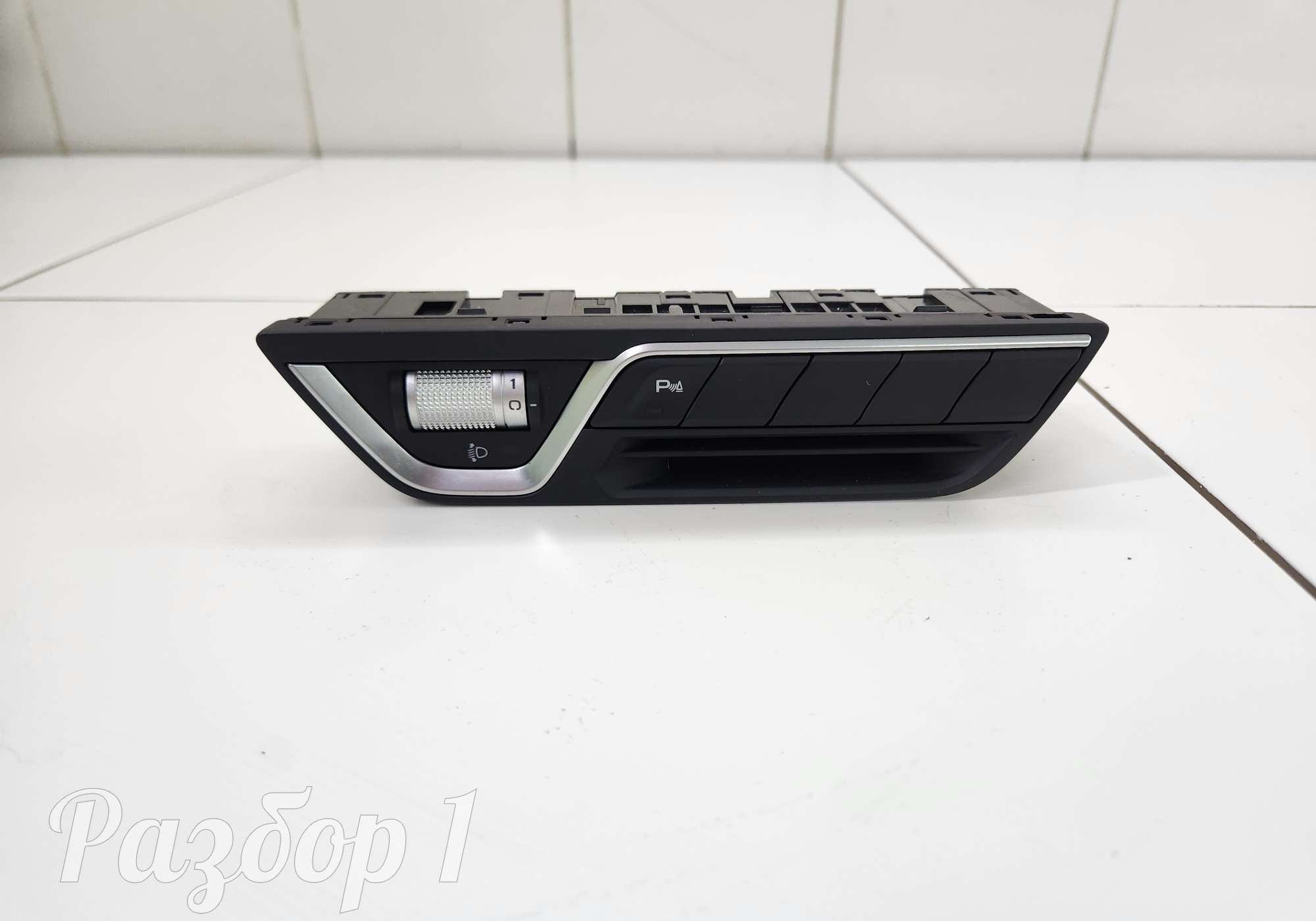 8889932418 Блок кнопок для Geely Tugella (с 2019)