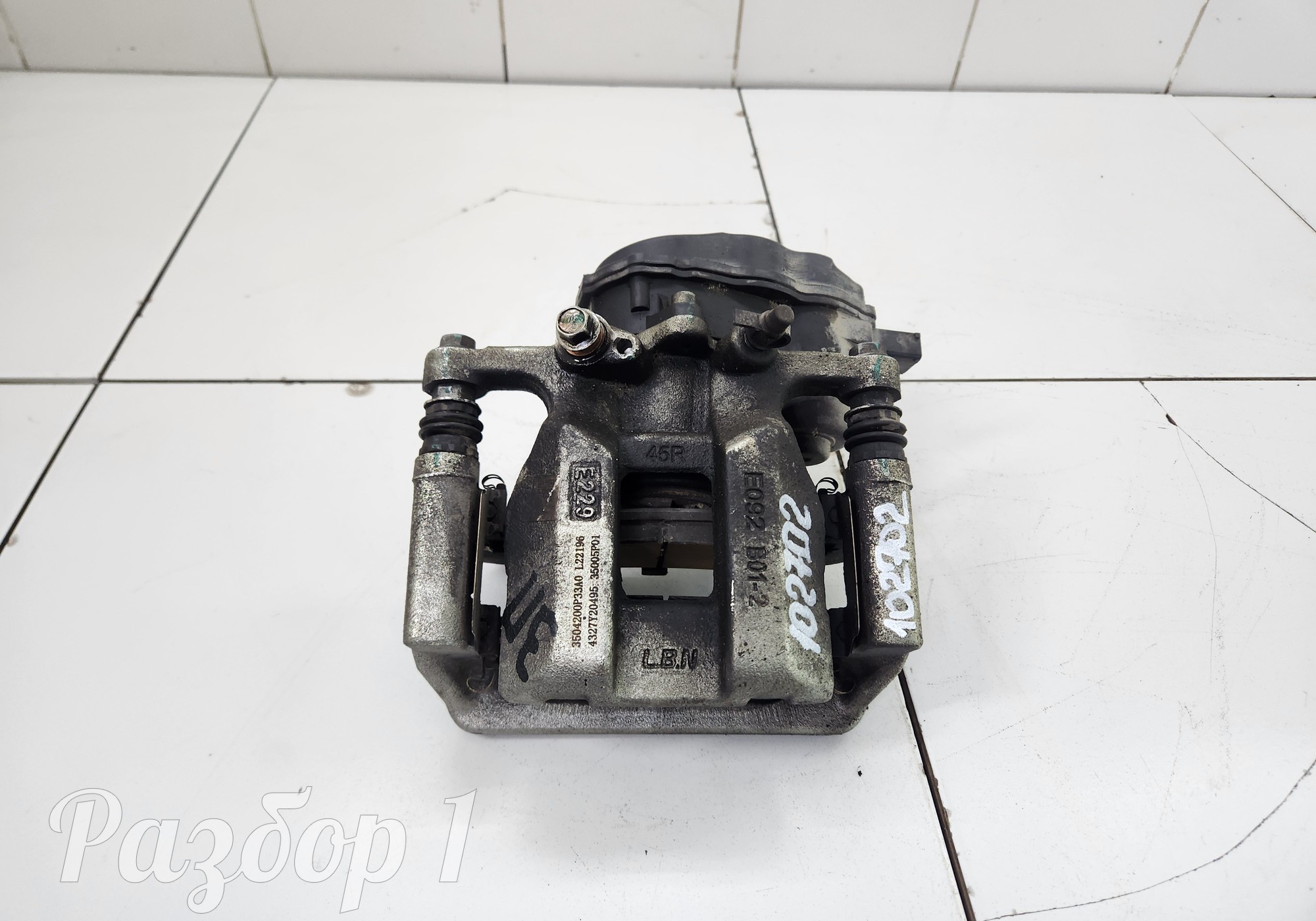 3504200P33A0 Суппорт задний правый для Jac T9 (с 2023)