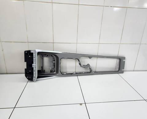 8890082239 Накладка центральной консоли для Geely Emgrand II (с 2021)