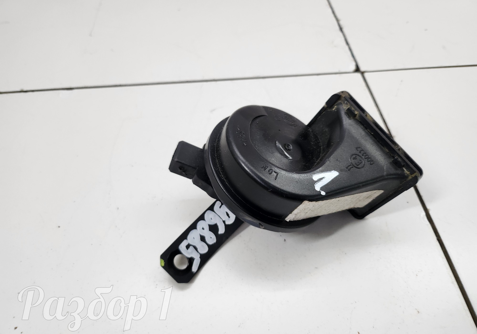 8890571461 Сигнал звуковой левый для Geely Atlas Pro (с 2021)