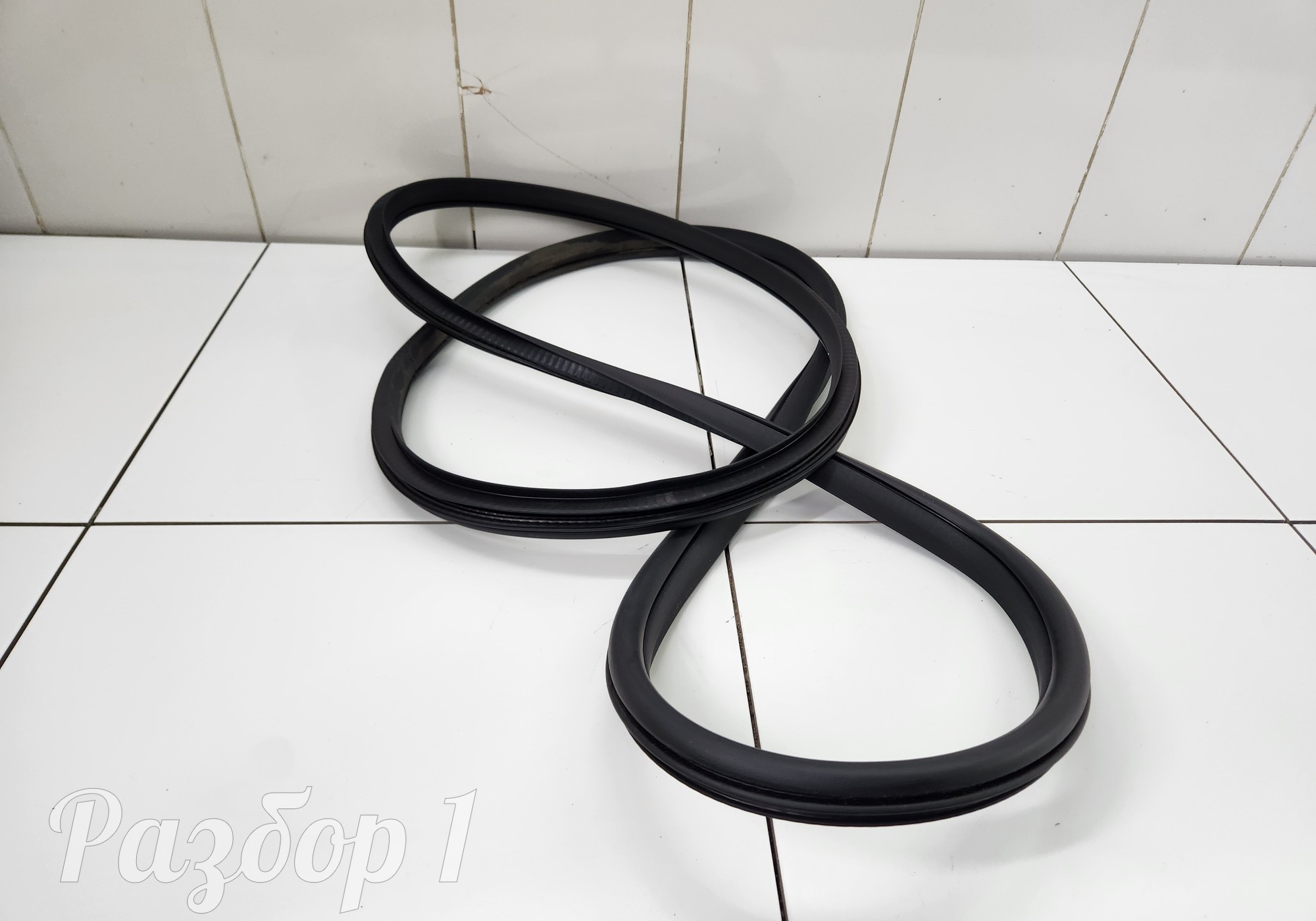 Уплотнитель проема передней левой двери для Geely Emgrand (SS11) (с 2021)