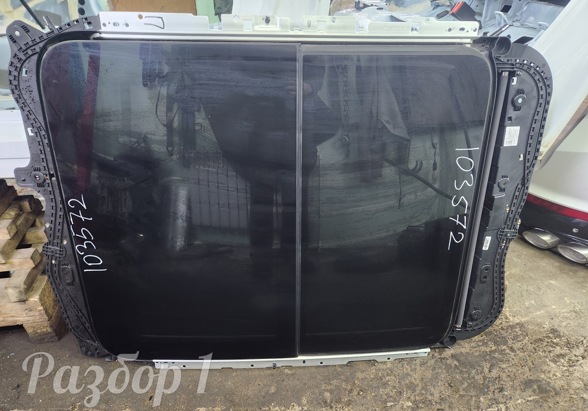 5072040400725 Люк в сборе для Geely Tugella (с 2019)