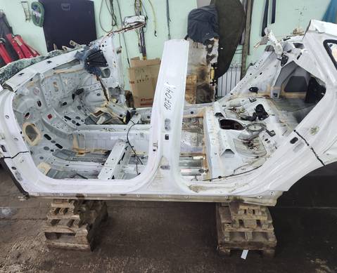 Порог с центральной стойкой левый + окорок для Changan Eado Plus (с 2020)