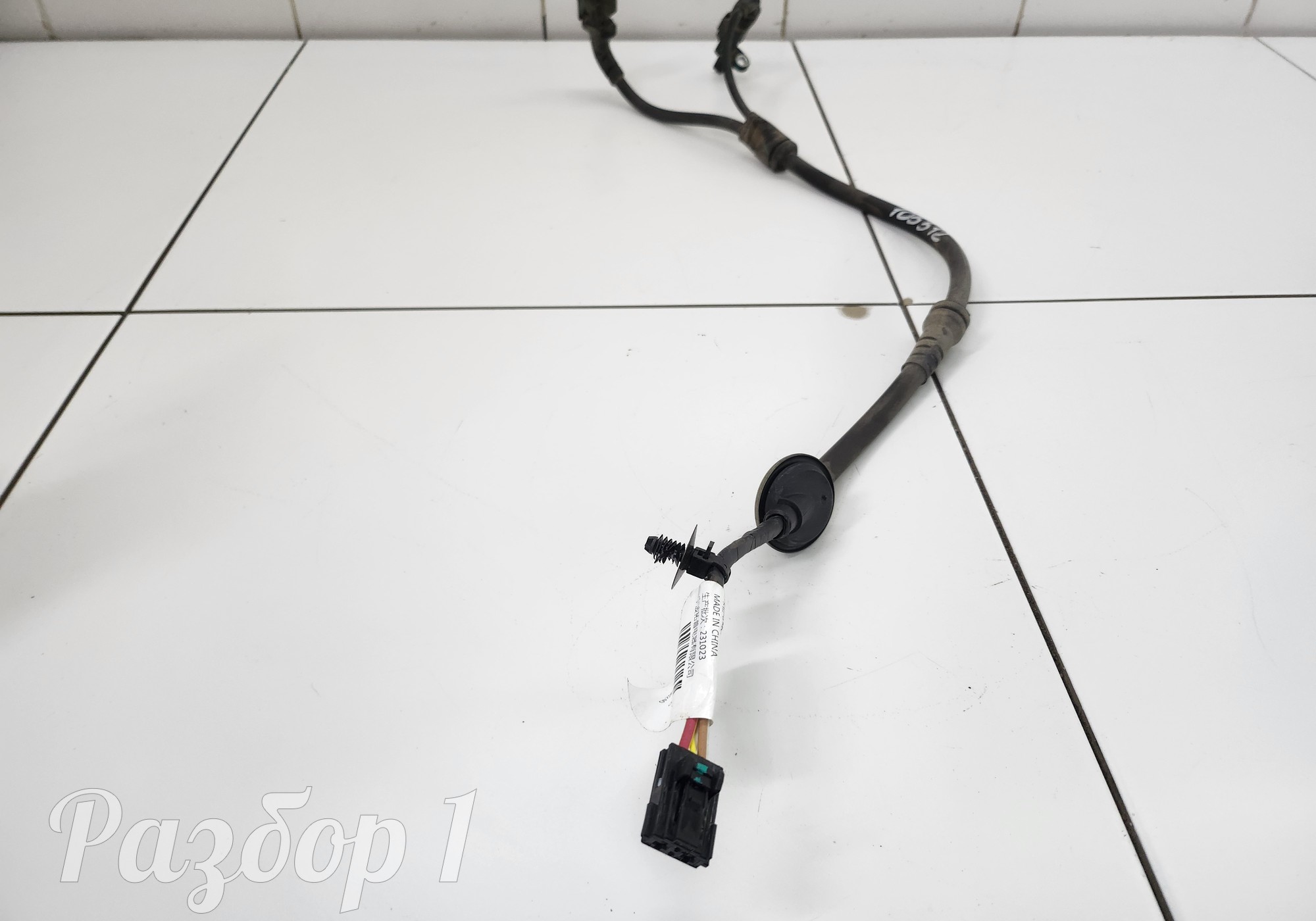 8889542715 Электропроводка заднего правого колеса + датчик abs для Geely Emgrand II (с 2021)