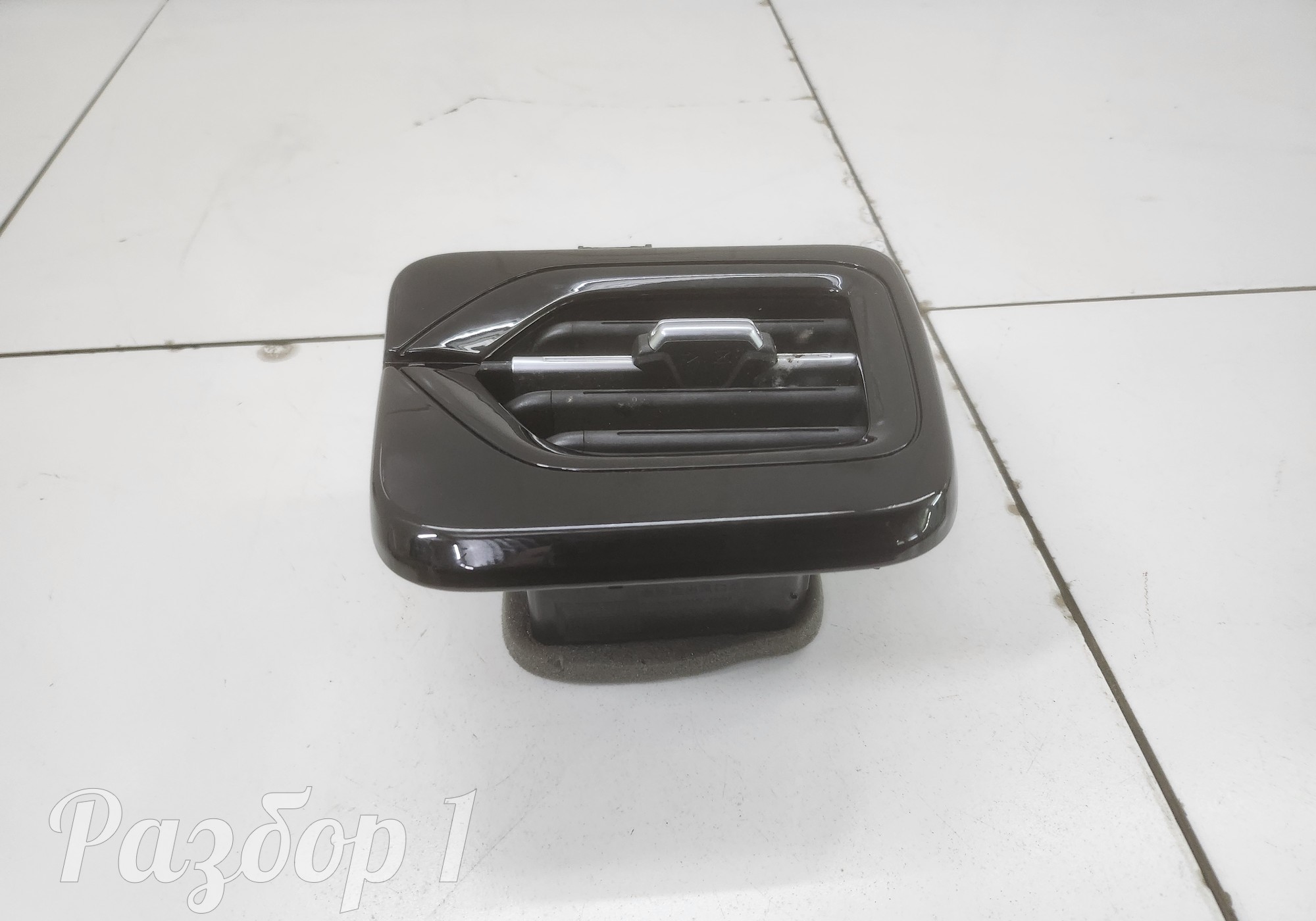 5306480XKJ20A Дефлектор воздушный левый для Haval H3 (с 2024)