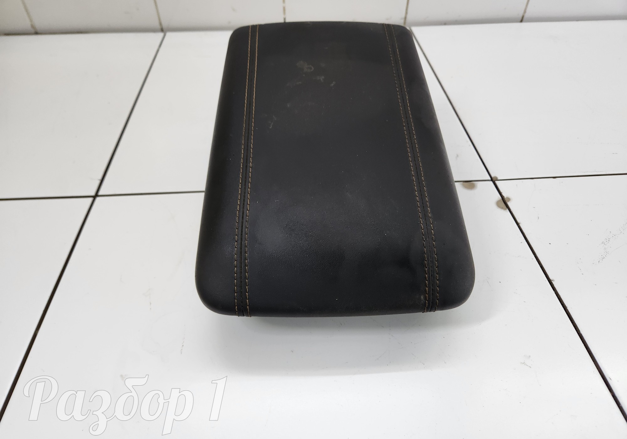 401000968AA Подлокотник для Chery Tiggo 8 (с 2018)