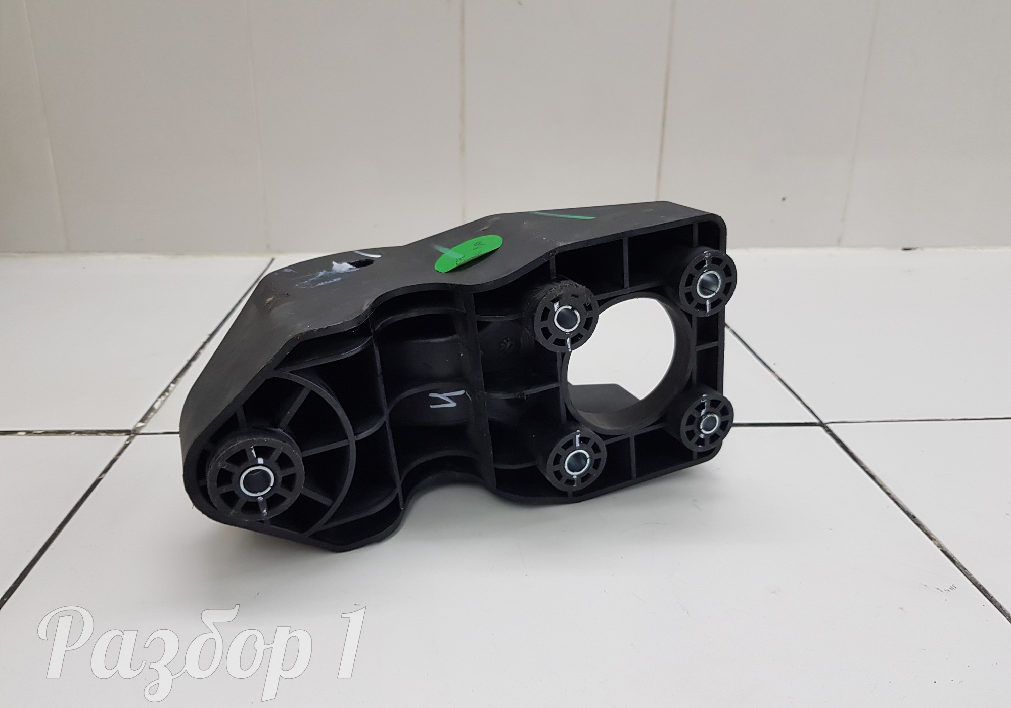 30202403 Кронштейн педали тормоза для Geely Coolray (с 2020)