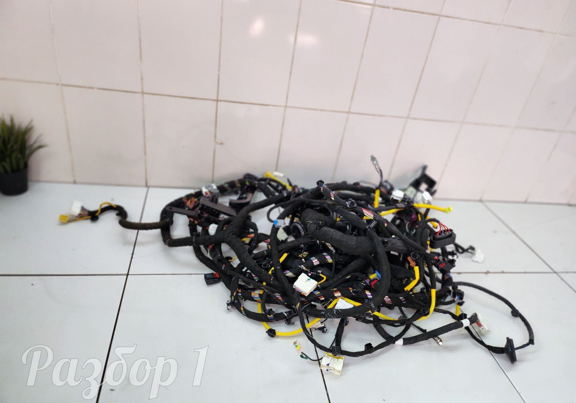 88905015876 Электропроводка салона для Geely Atlas Pro (с 2021)