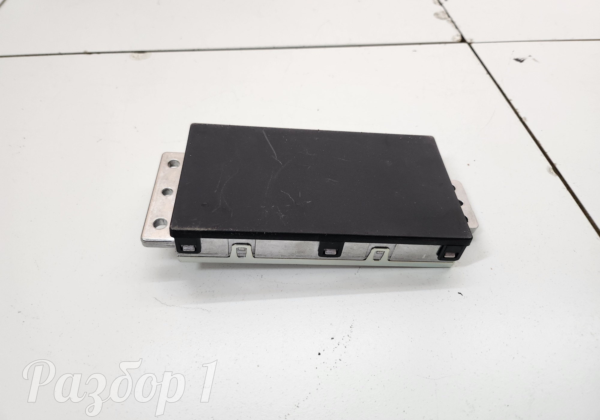 8892146043 Электронный блок беспроводной зарядки для Geely Monjaro (с 2021)