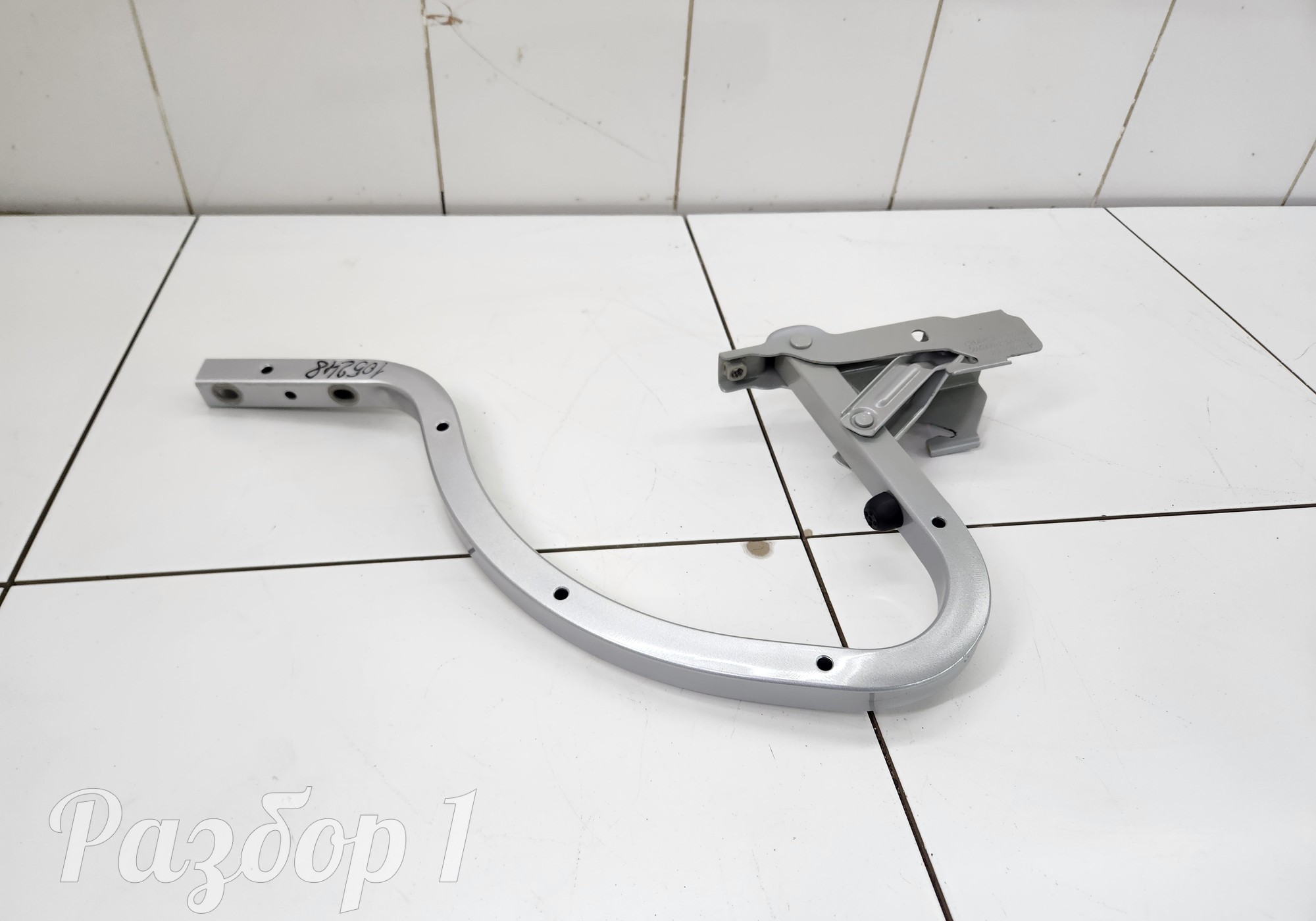 5605200BS01AA Петля крышки багажника правая для Changan Alsvin (с 2018)