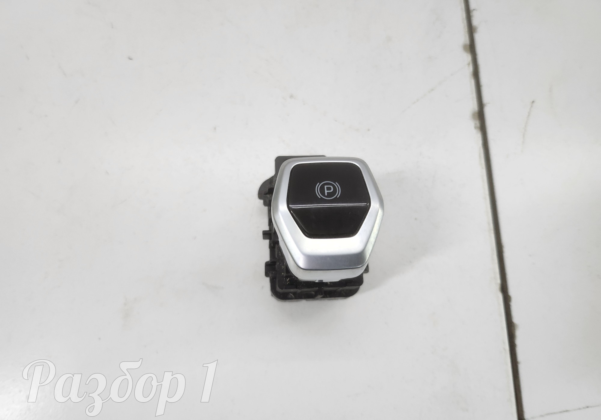 8893253074 Кнопка фиксатора стояночного тормоза для Geely Okavango (с 2020)
