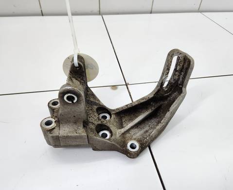 1000200H03AA Кронштейн для Changan Alsvin (с 2018)