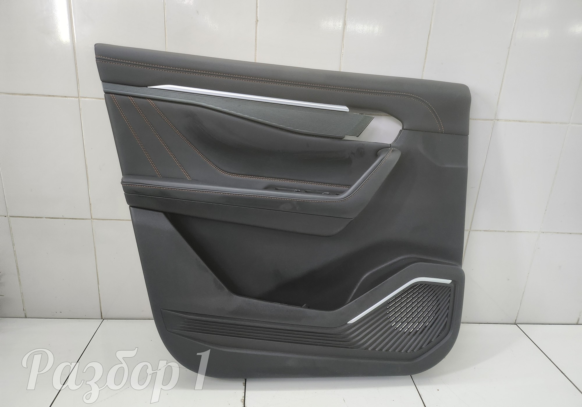 8893396171 Обшивка двери передняя левая для Geely Okavango (с 2020)
