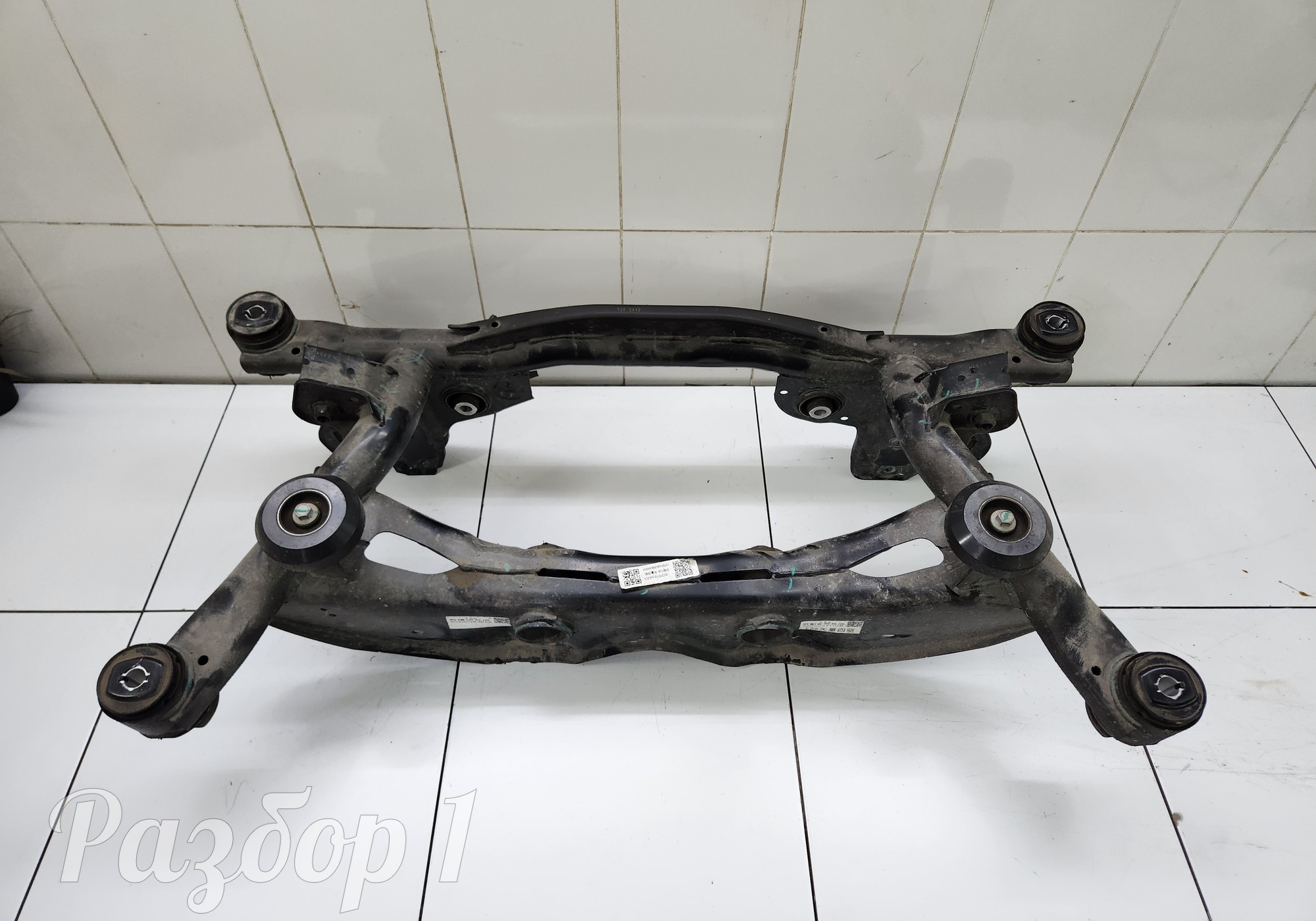 902001054AA Балка задняя для Jaecoo J8 (с 2024)