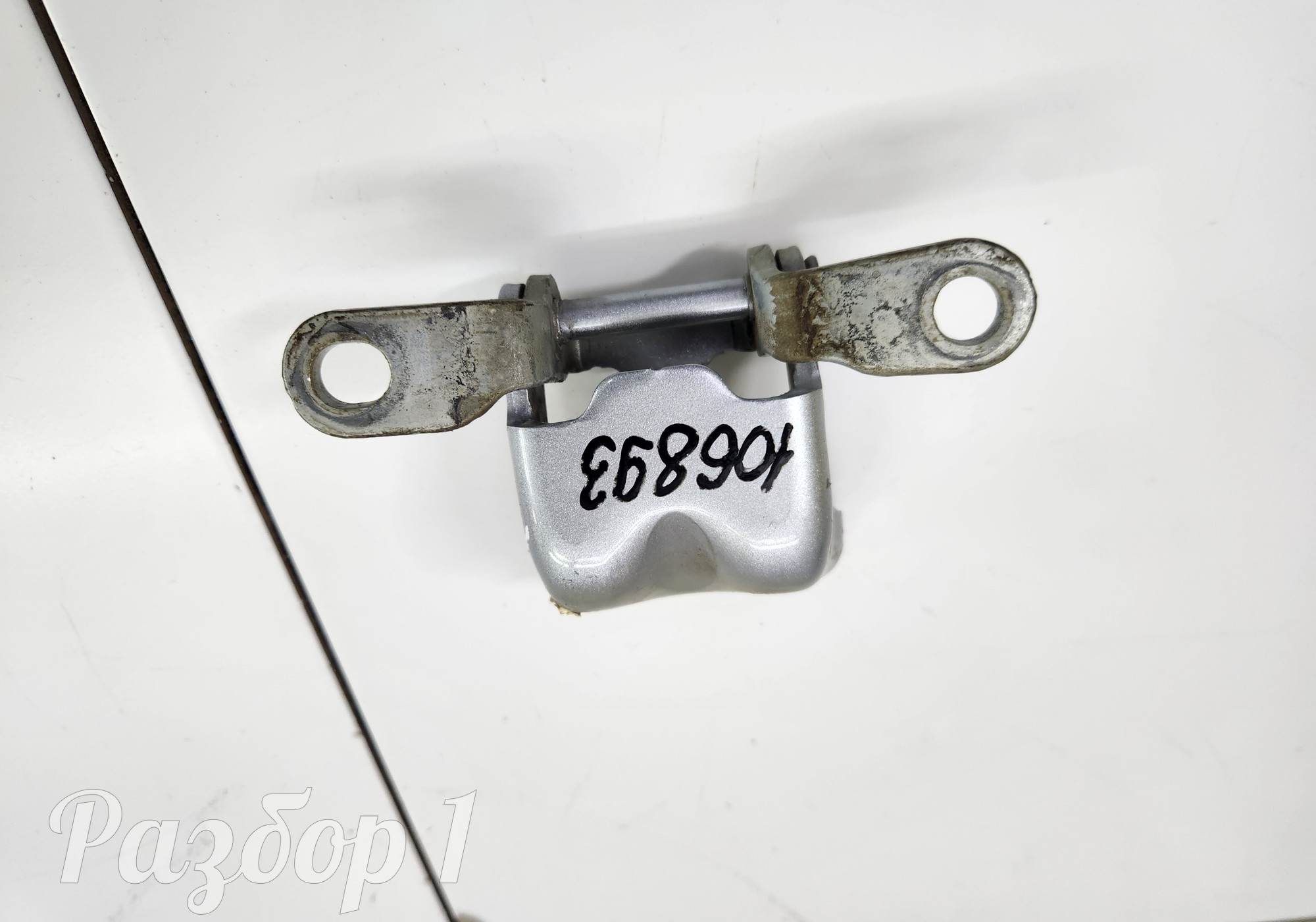 Петля передней правой двери низ для Great Wall Poer (с 2019)