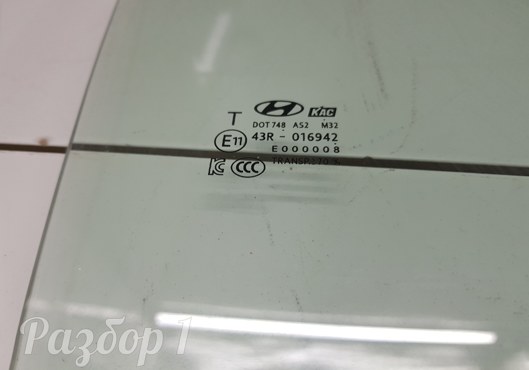 83420AA010 Стекло двери заднее правое для Toyota RAV4 XA10 (с 1994 по 2000)