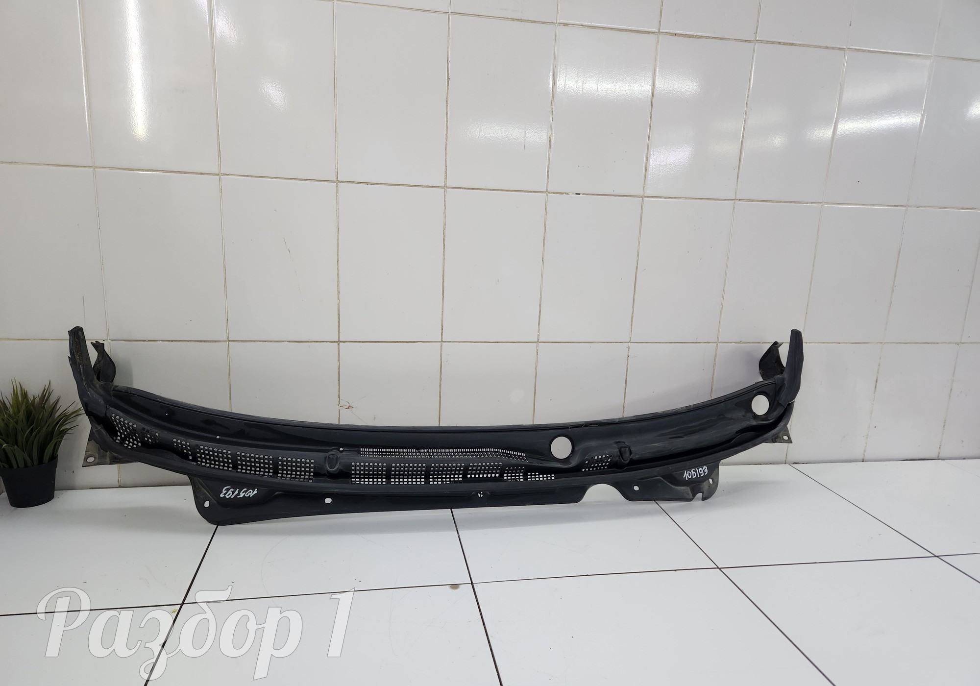 5502111BS01 Решетка стеклоочистителя (планка под лобовое стекло) для Changan Alsvin (с 2018)