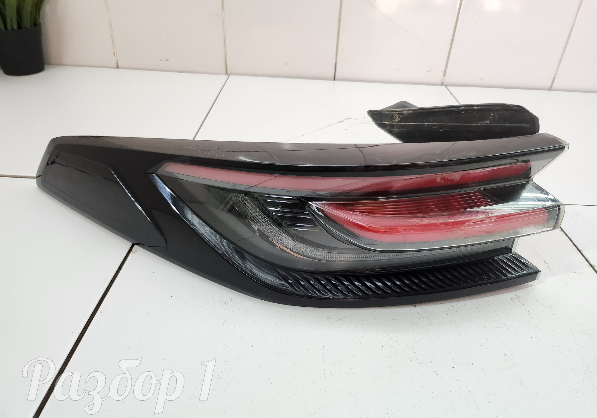 CD569F2805030401 Фонарь заднего левого крыла для Changan UNI-K (с 2020)