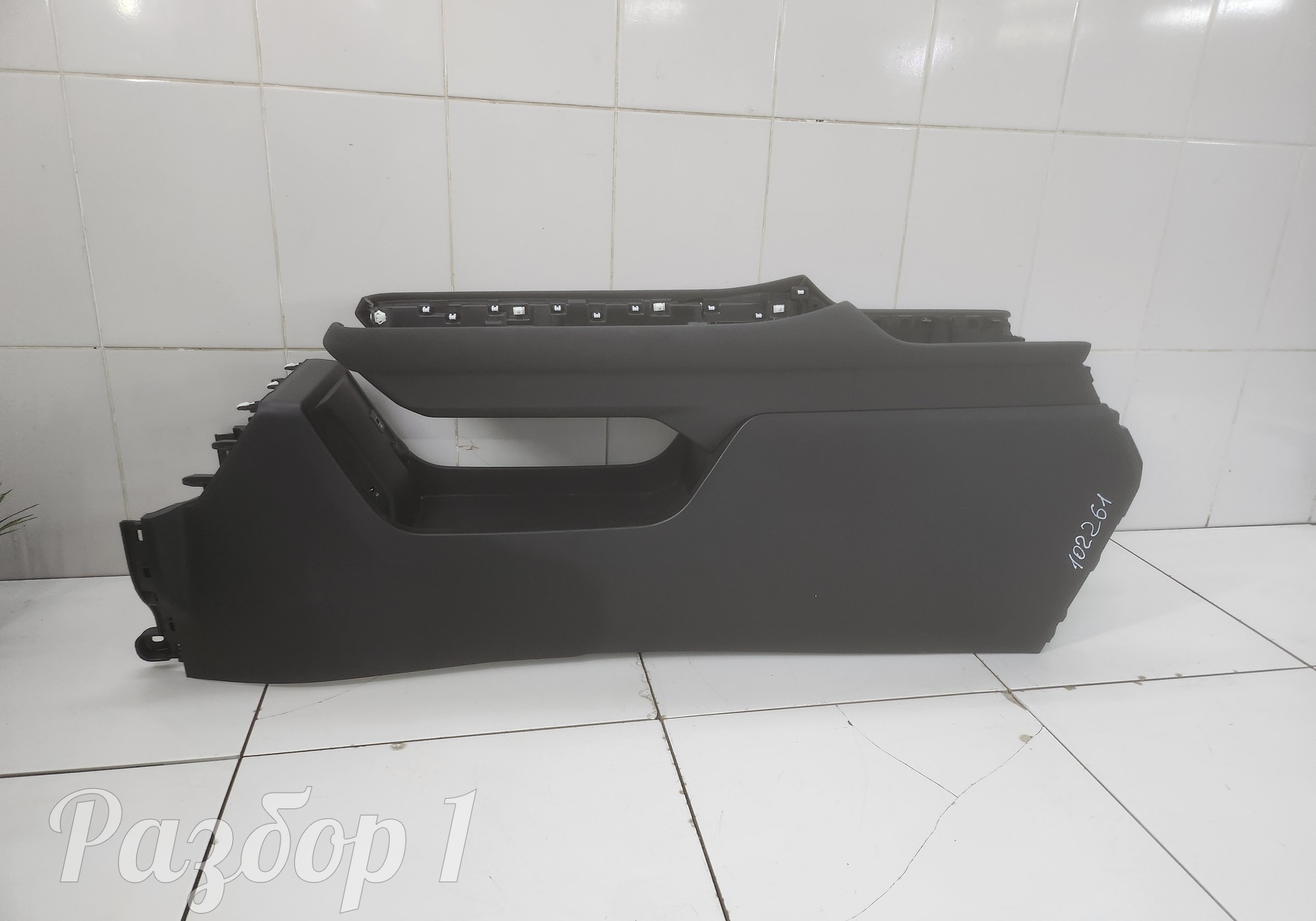 Консоль центральная для Haval H3 (с 2024)