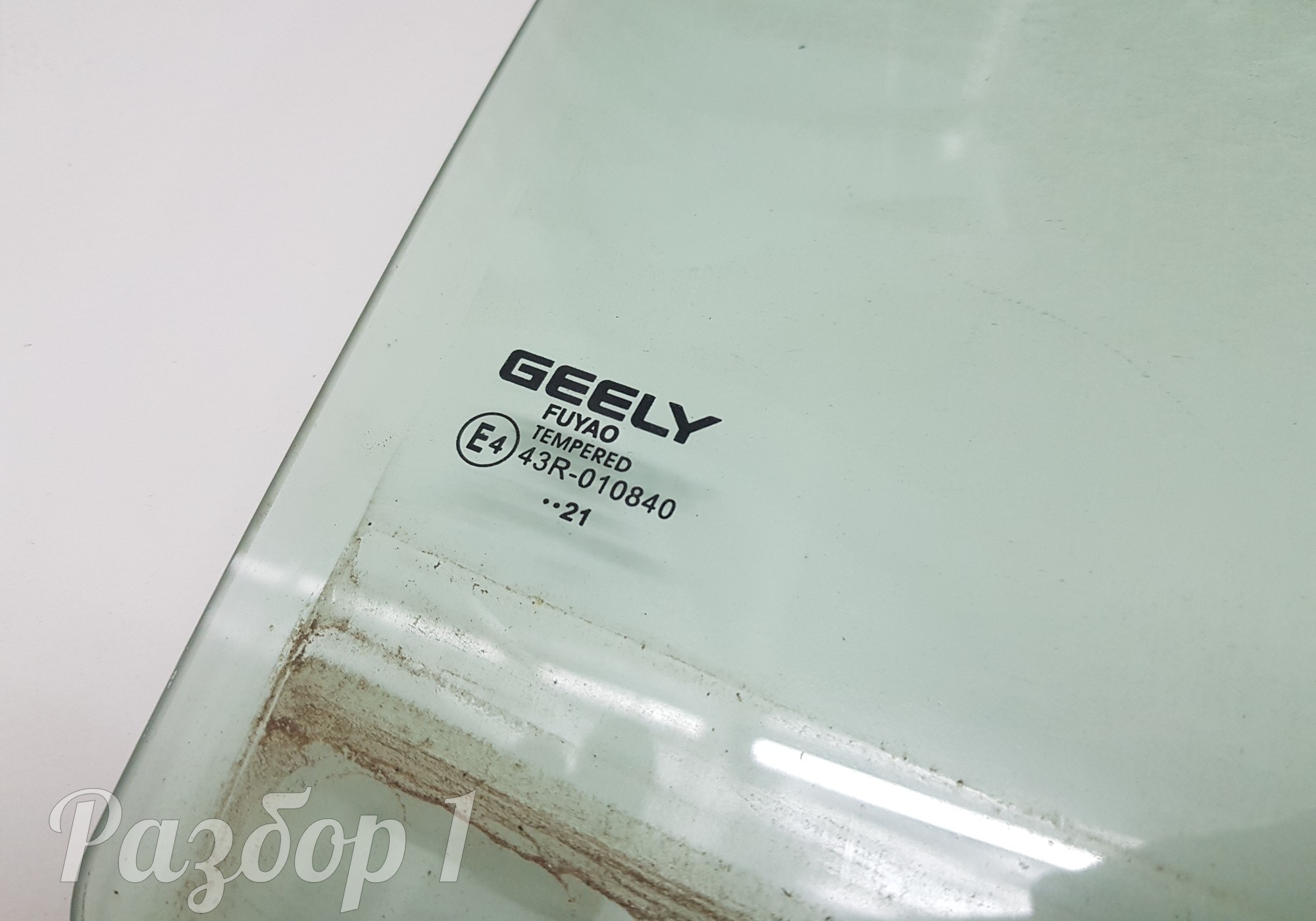 5085067000 Стекло двери заднее правое для Geely Coolray (с 2020)