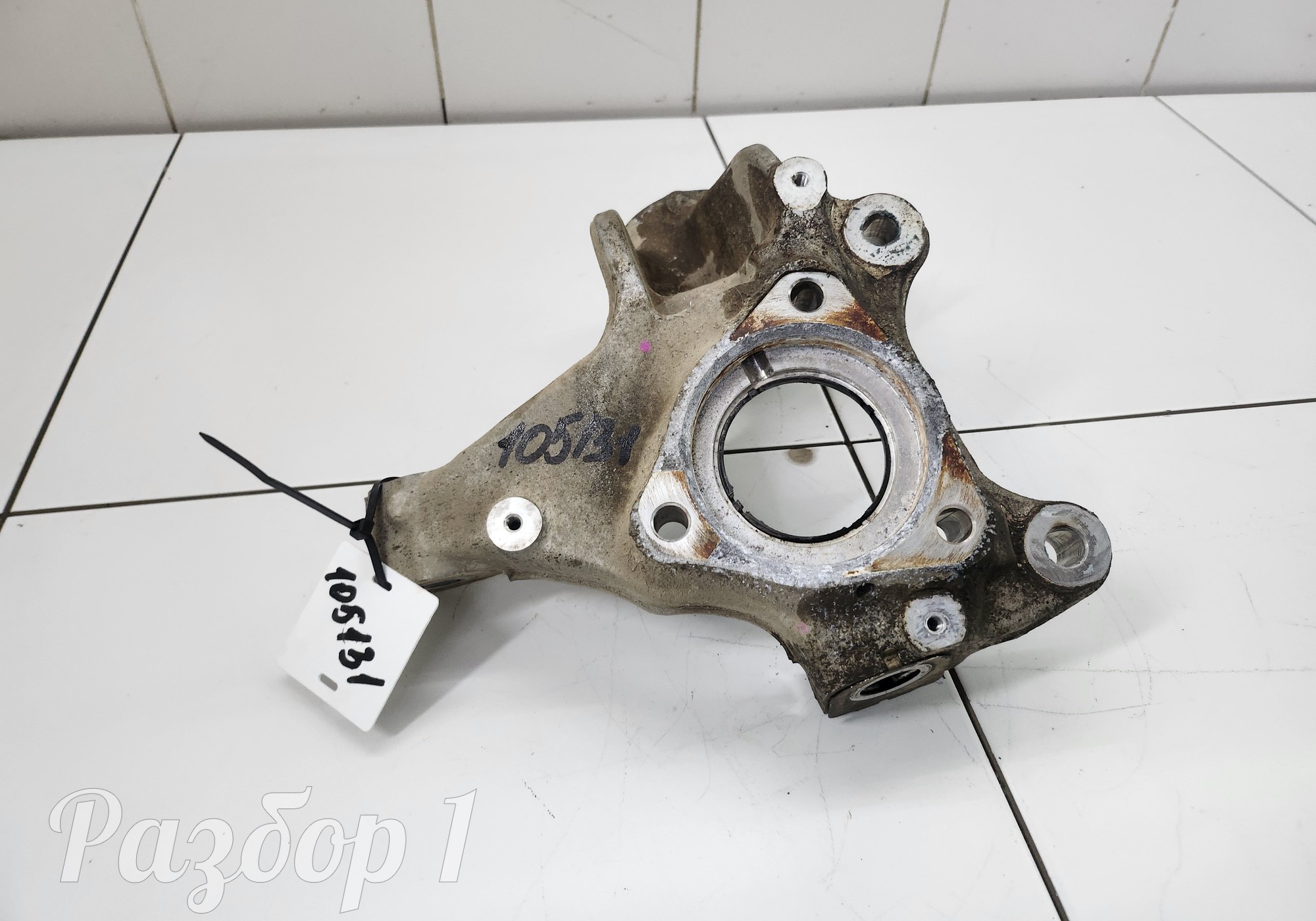 8890948116 Кулак поворотный передний (правый) для Geely Tugella (с 2019)