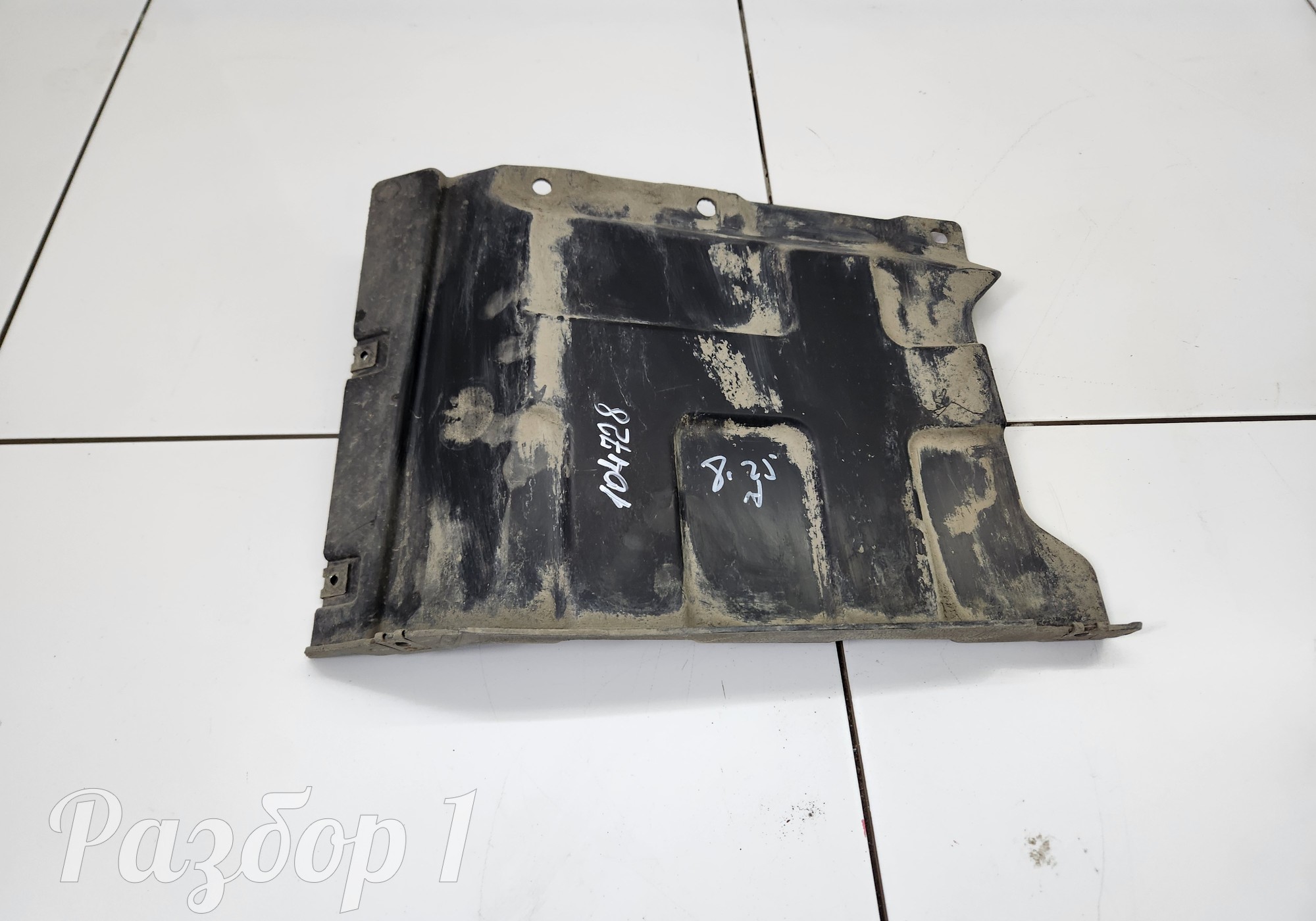 6600005677 Пыльник двигателя правый для Geely Coolray (с 2020)