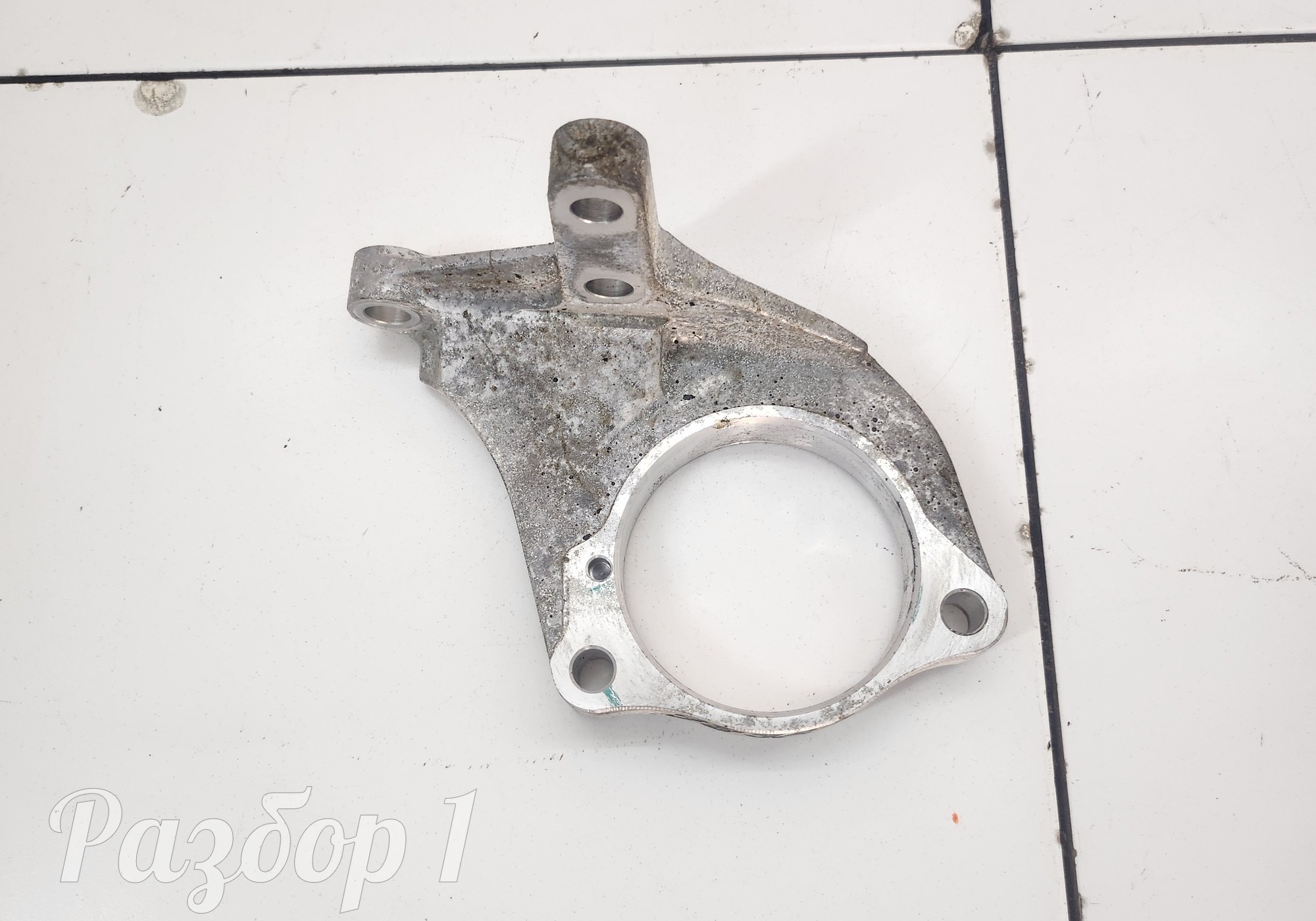 2303011AKY95A Кронштейн полуоси для Haval M6 II (с 2021)