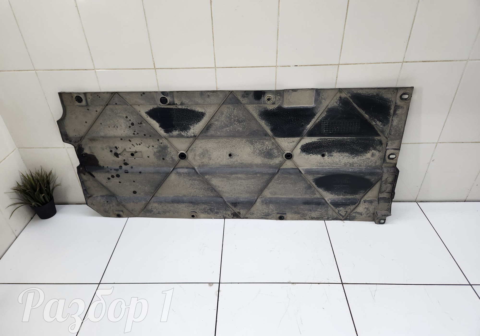 5504110DE01 Защита днища левая для Changan UNI-V (с 2022)