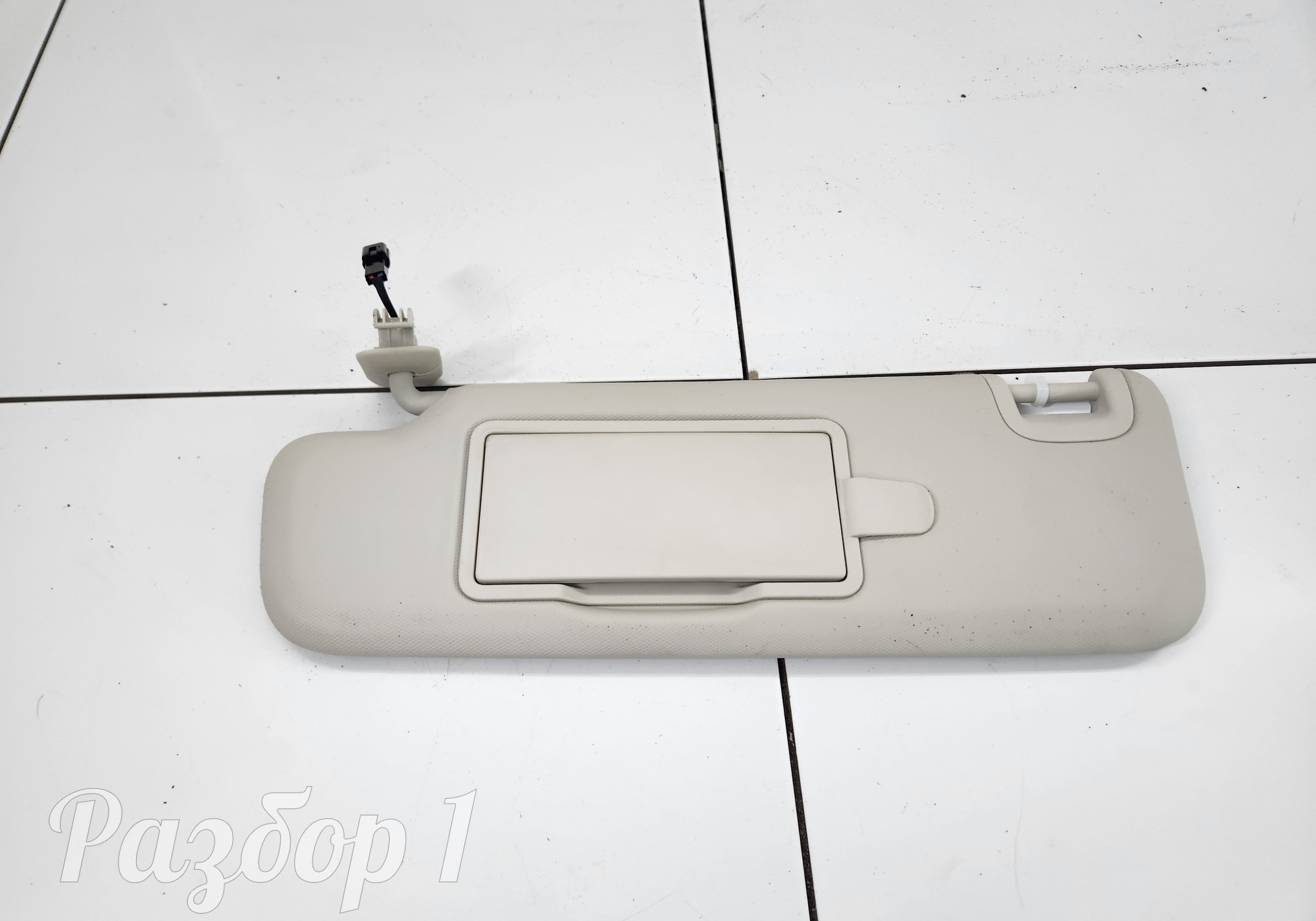 Козырек солнцезащитный левый для Faw Bestune B70 (с 2020)