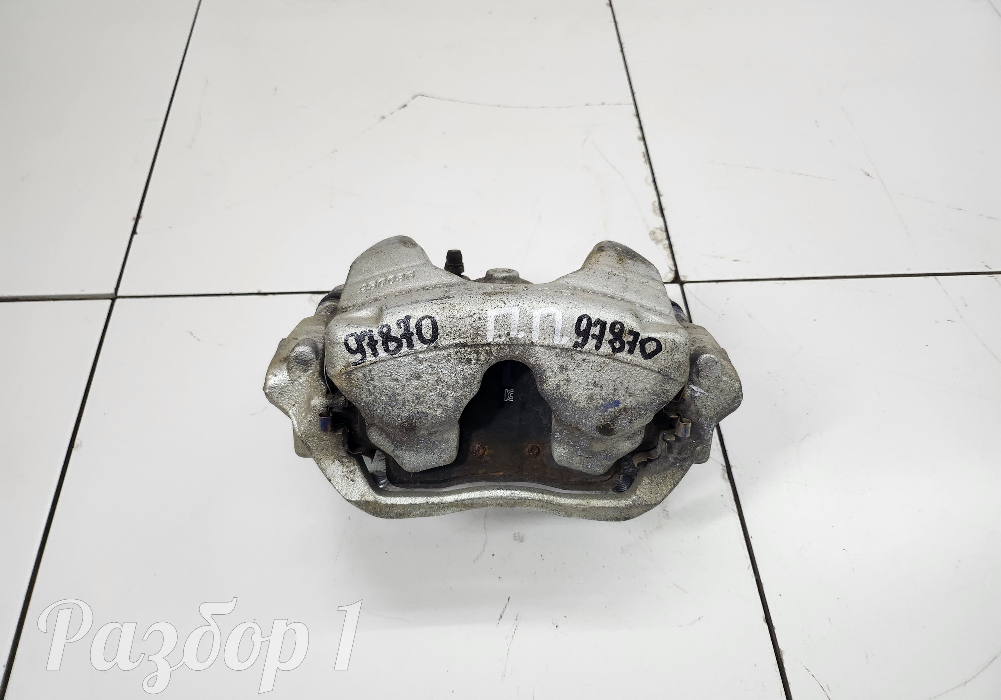 4048087500 Суппорт передний правый для Geely Monjaro (с 2021)