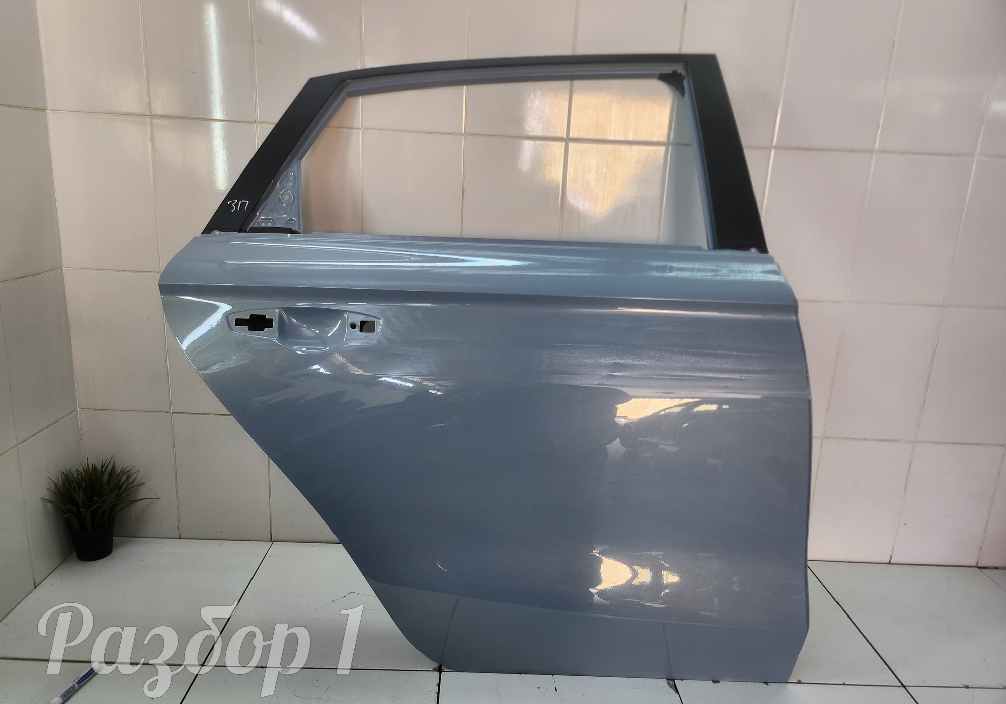 5081071100C15 Дверь задняя правая отличная для Geely Emgrand (SS11) (с 2021)