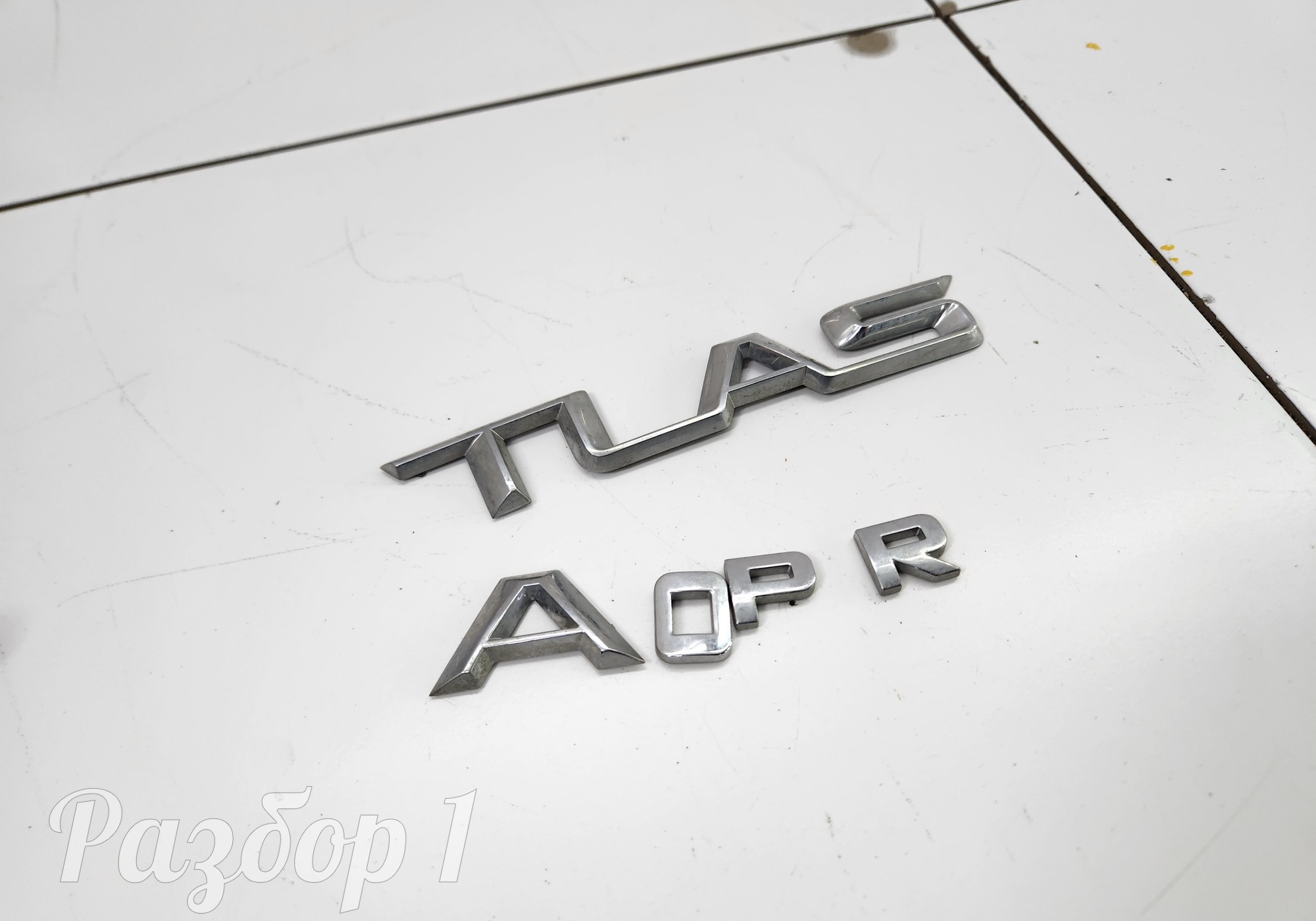 Эмблема крышки багажника для Geely Atlas Pro (с 2021)