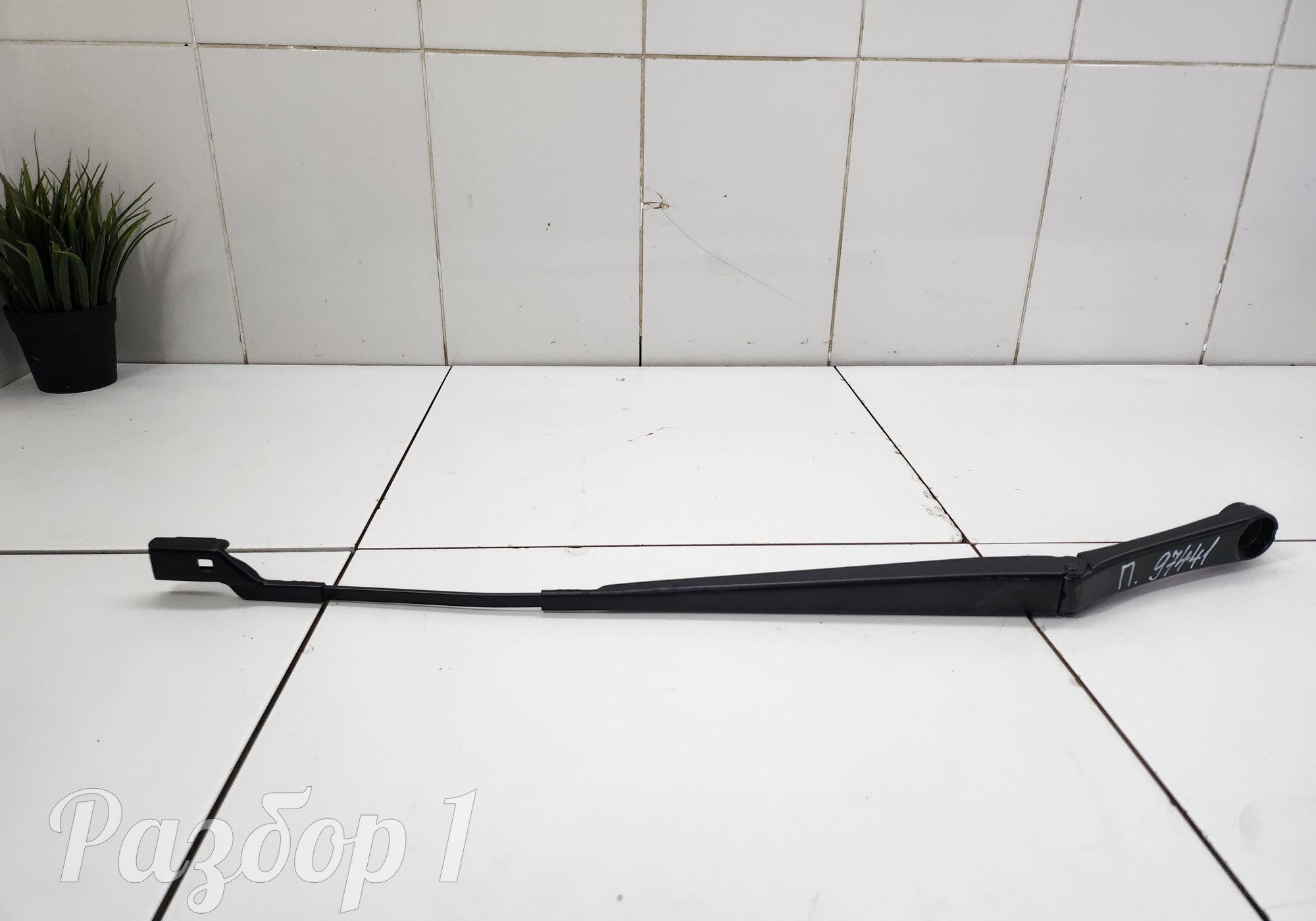5205120DE01 Поводок стеклоочистителя правый для Changan UNI-V (с 2022)