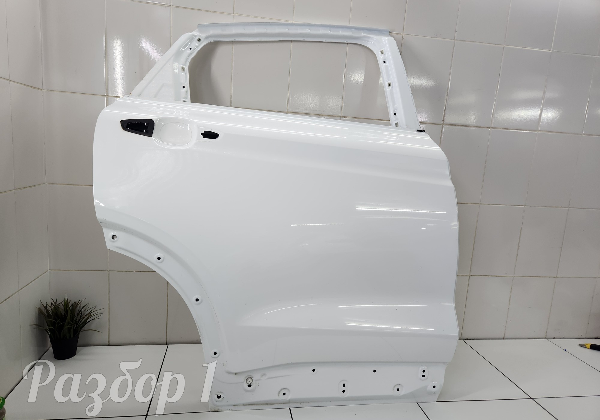 5081048000C15 Дверь задняя правая для Geely Tugella (с 2019)