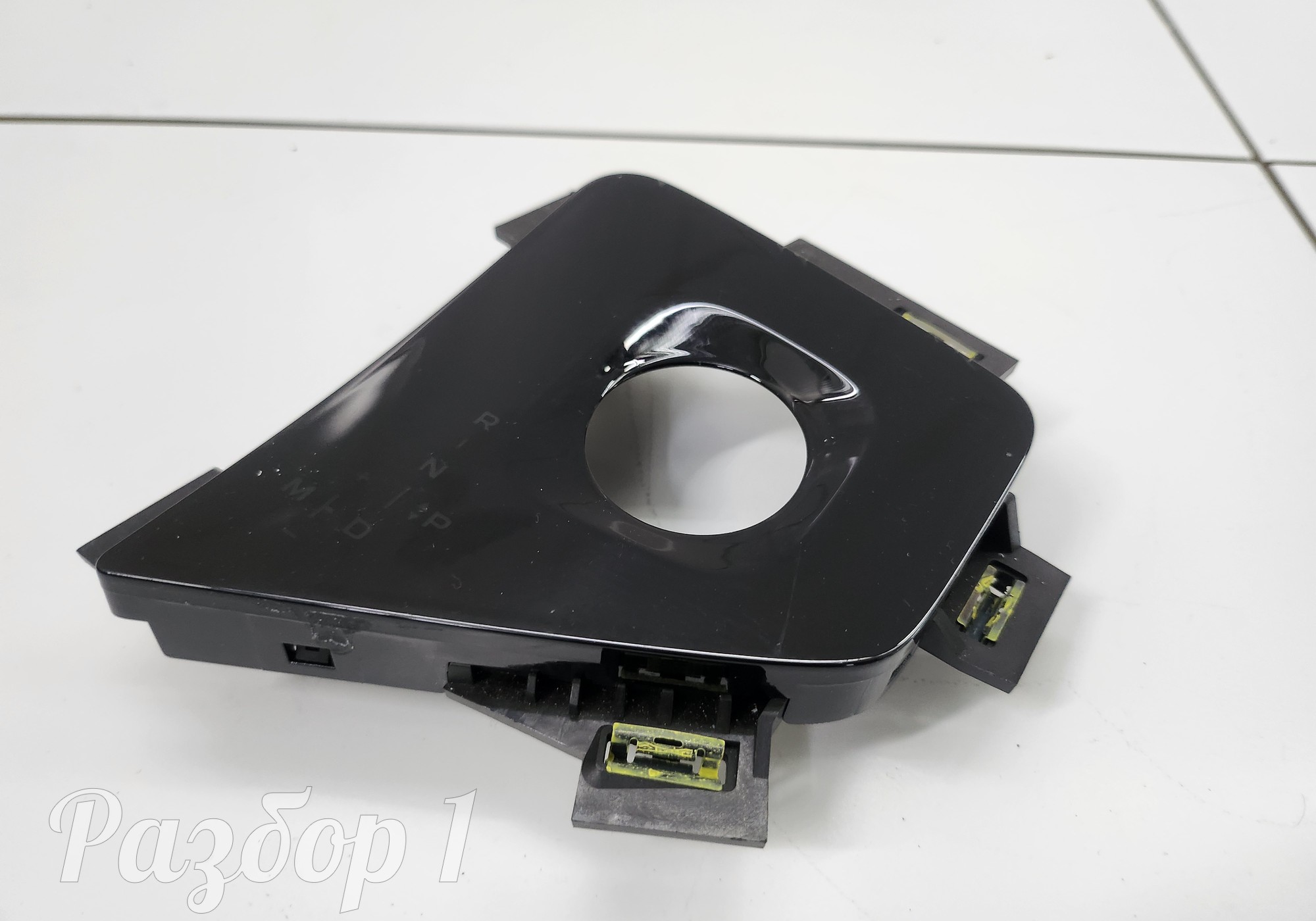 Накладка селектора АКПП для Geely Tugella (с 2019)