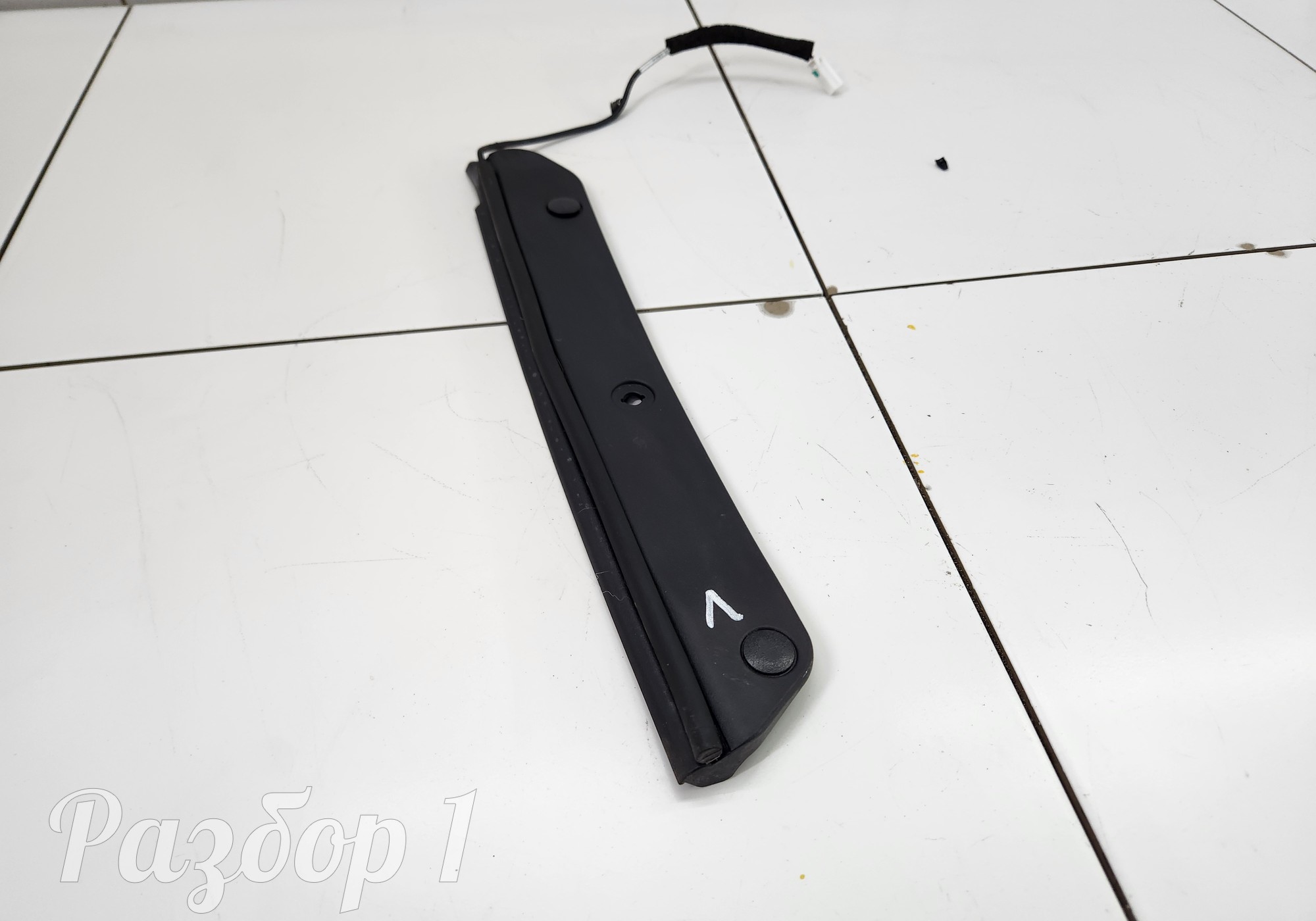 01862114 Датчик положения крышки багажника левый для Geely Atlas Pro (с 2021)