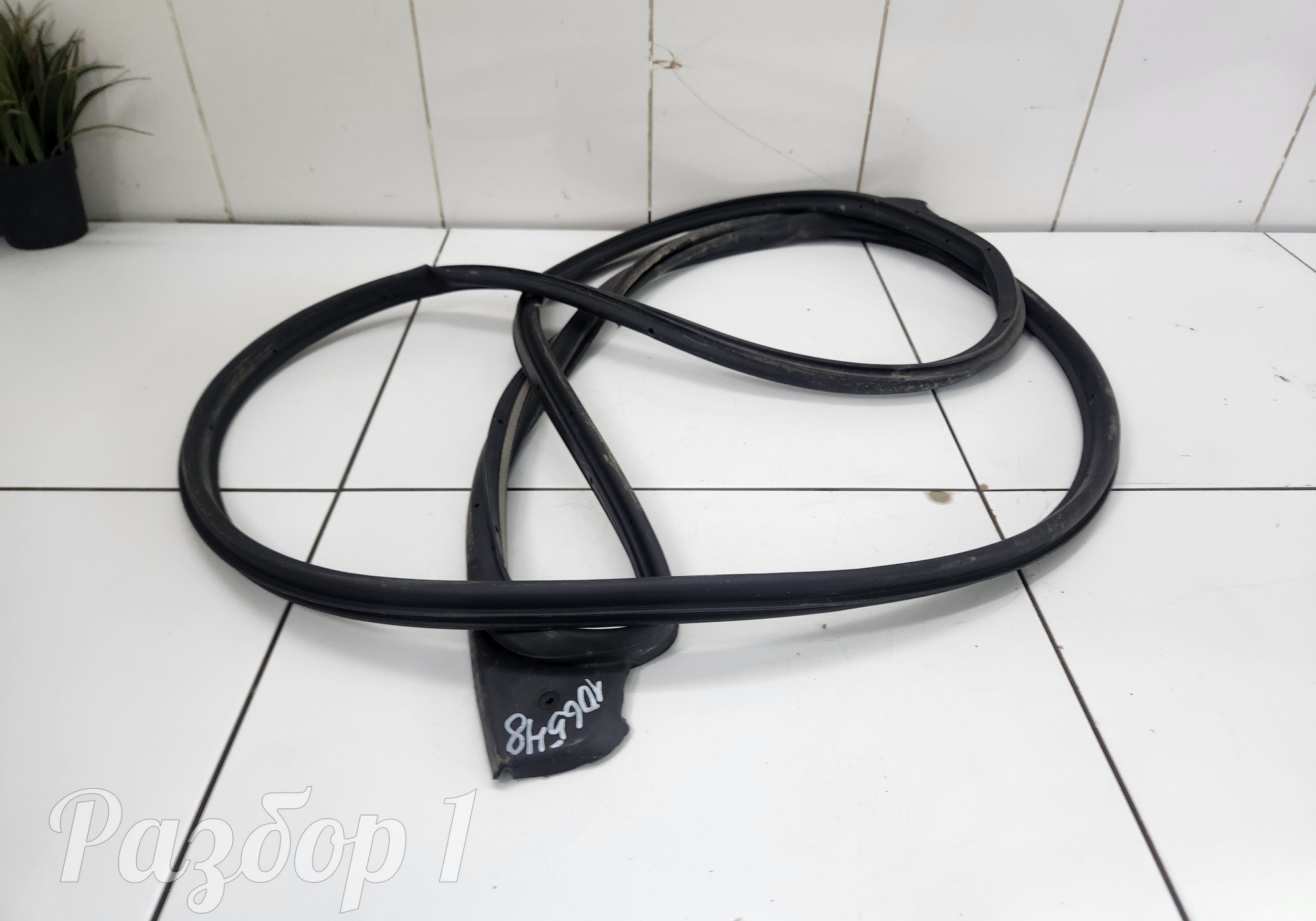 6207101XPW01A Уплотнитель двери задний правый для Great Wall Poer (с 2019)