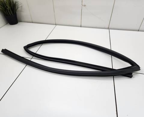 Уплотнитель стекла задней левой двери для Gac GS3 (с 2024)