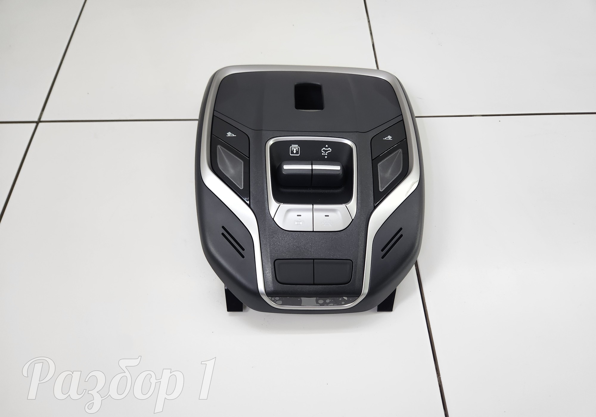 8890002425 Плафон внутреннего освещения для Geely Tugella (с 2019)