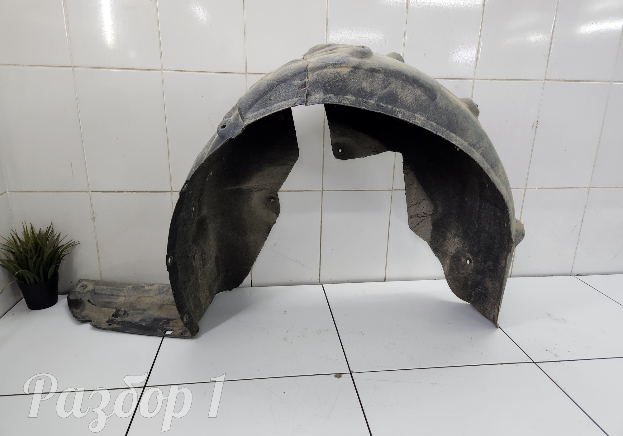 5006370BA01 Локер задний правый для Faw Bestune B70 (с 2020)