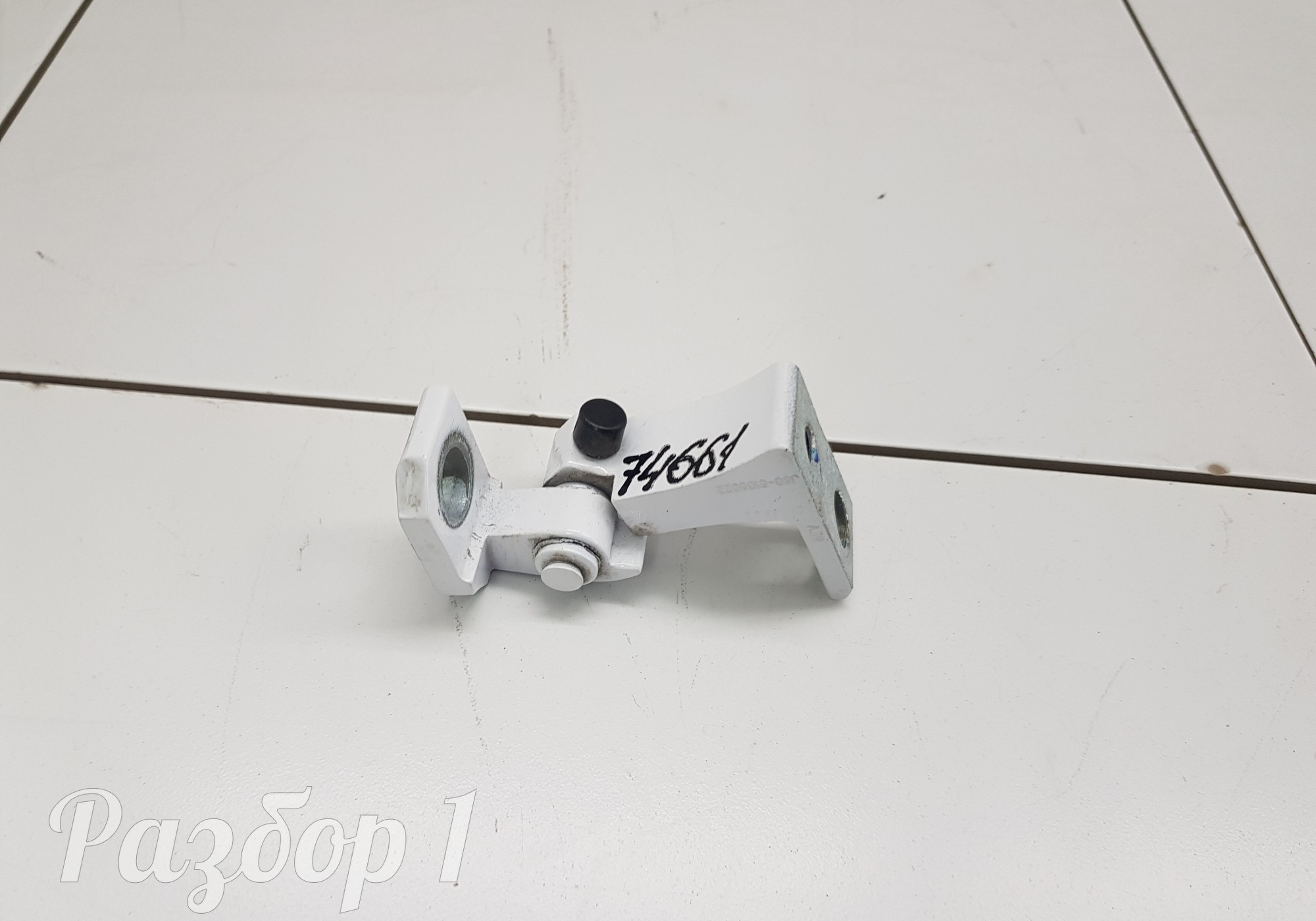 J606106022 Петля двери правая задняя нижняя для Chery Tiggo 7 Pro (с 2020)