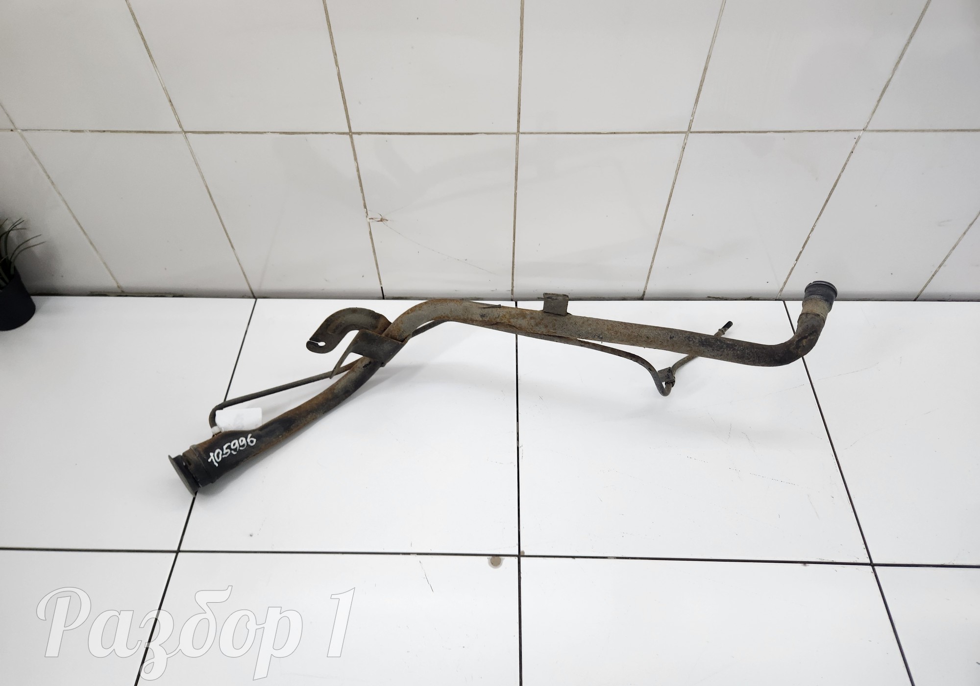 Горловина топливного бака для Geely Tugella (с 2019)