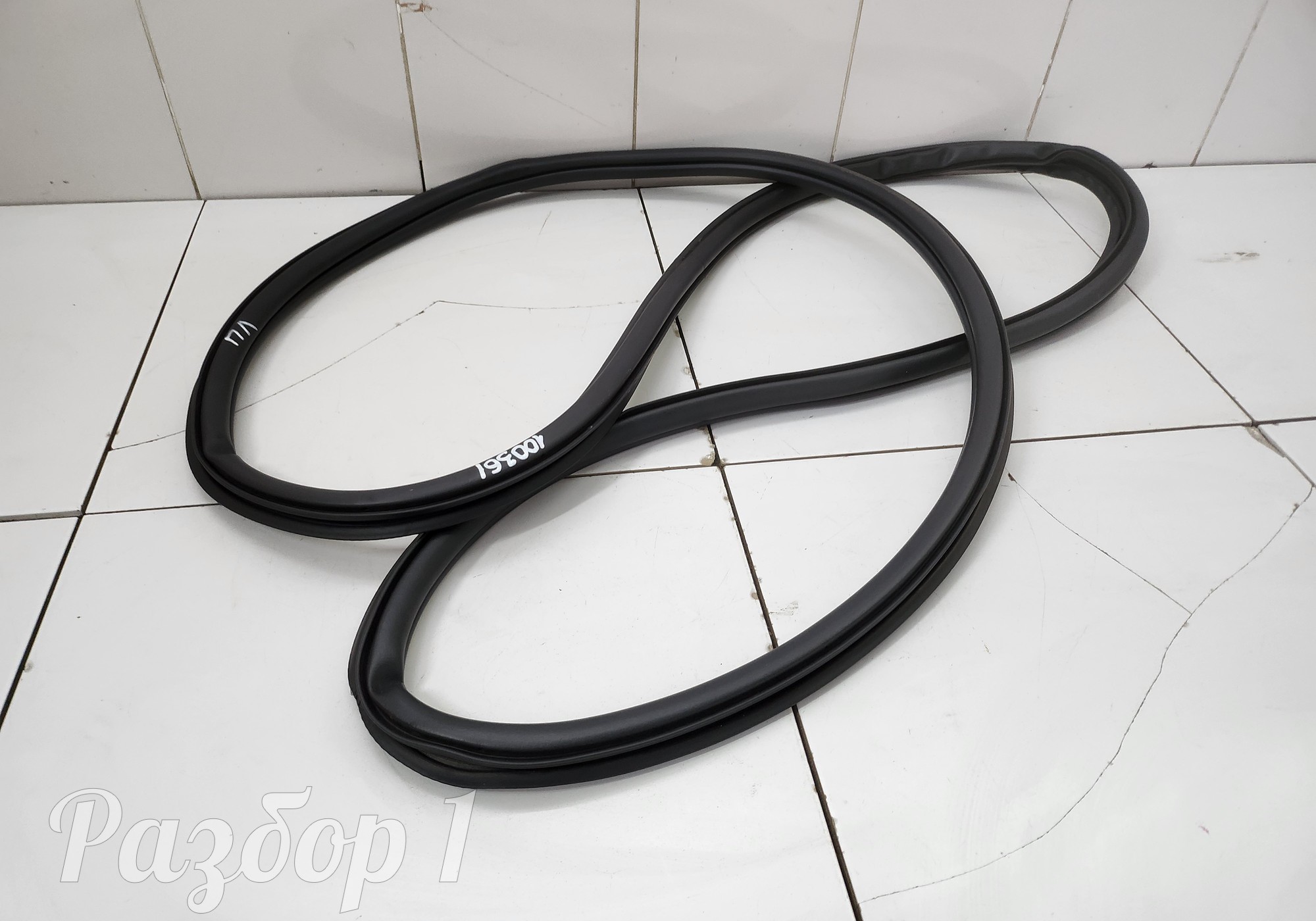 Уплотнитель проема передней левой двери для Faw Bestune T77 (с 2018)