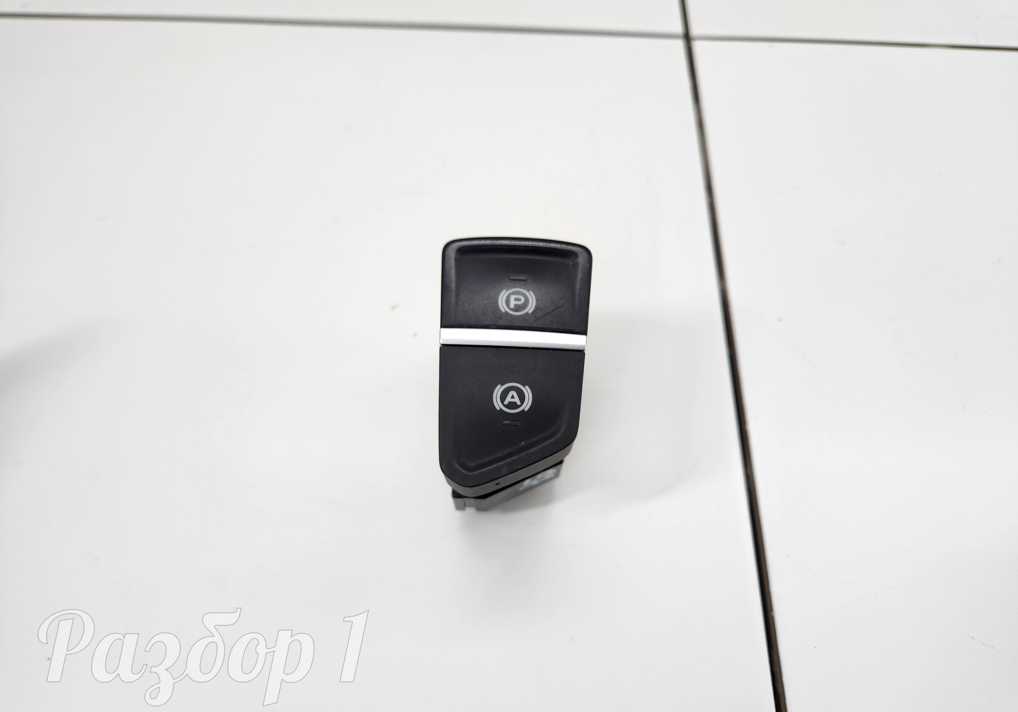6608070064 Кнопка фиксатора стояночного тормоза для Geely Emgrand (SS11) (с 2021)