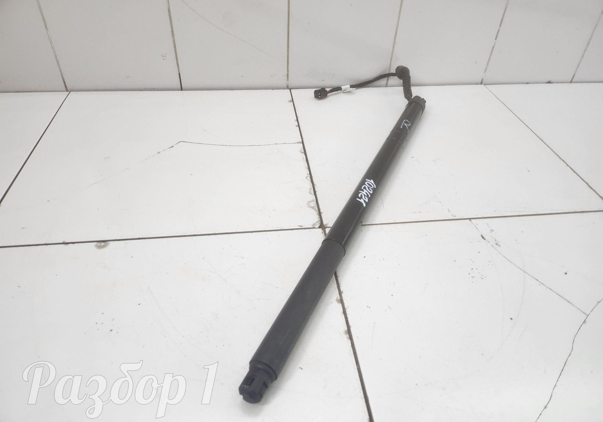 6305106XKJ20A Амортизатор багажника правый для Haval H3 (с 2024)